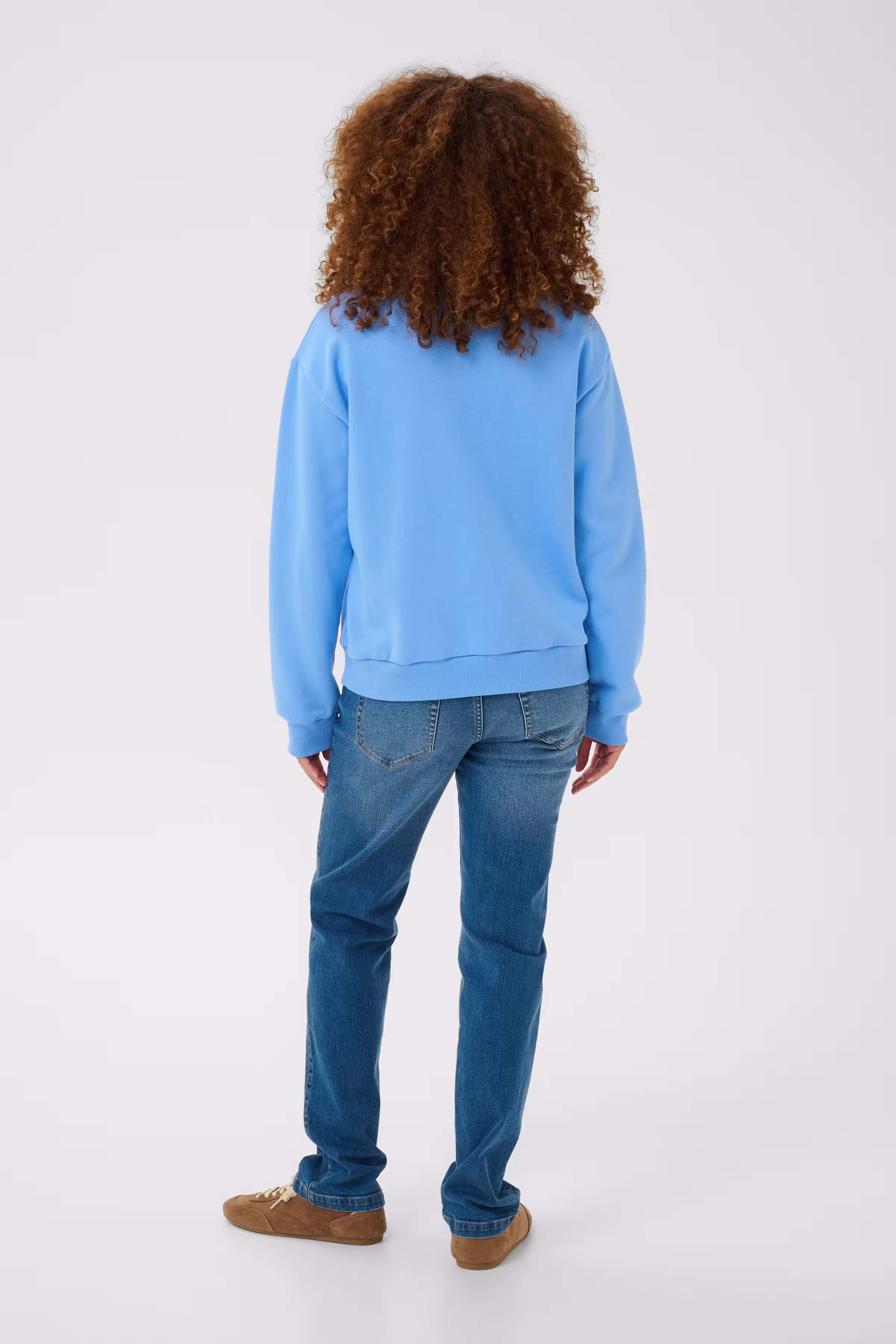 KAgisele Sweatshirt LOOKBOOK BACK 10512023-164032