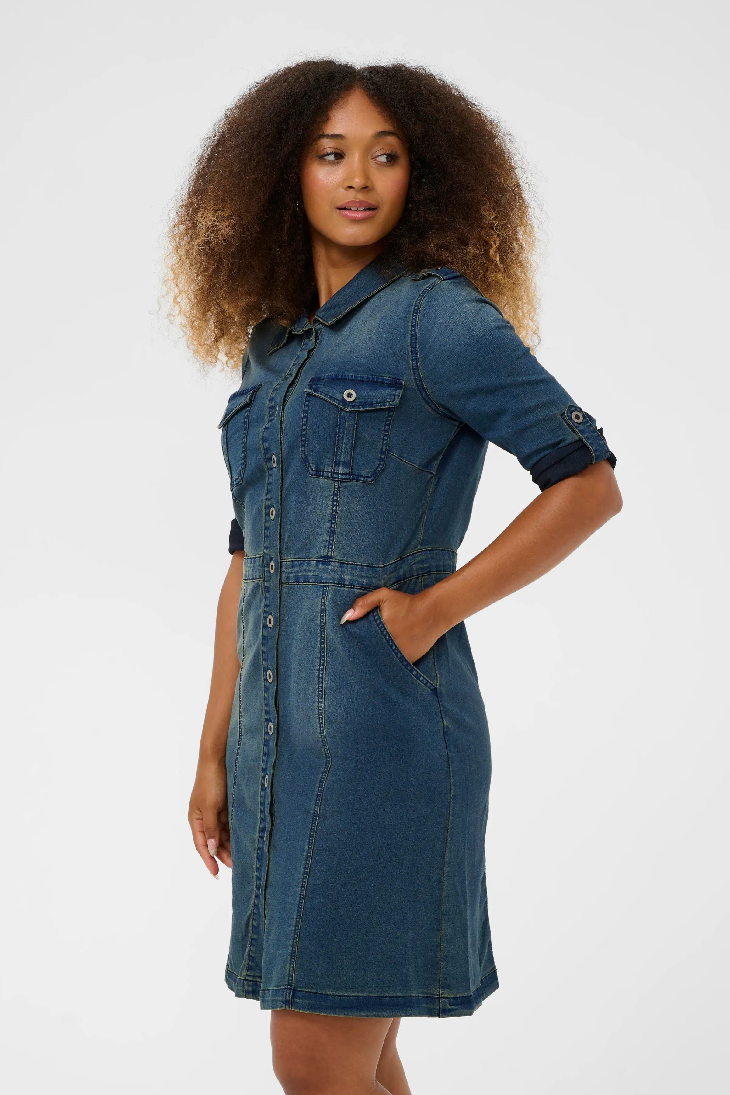 Uniform Kjole LOOKBOOK FRONT 10604387-62701