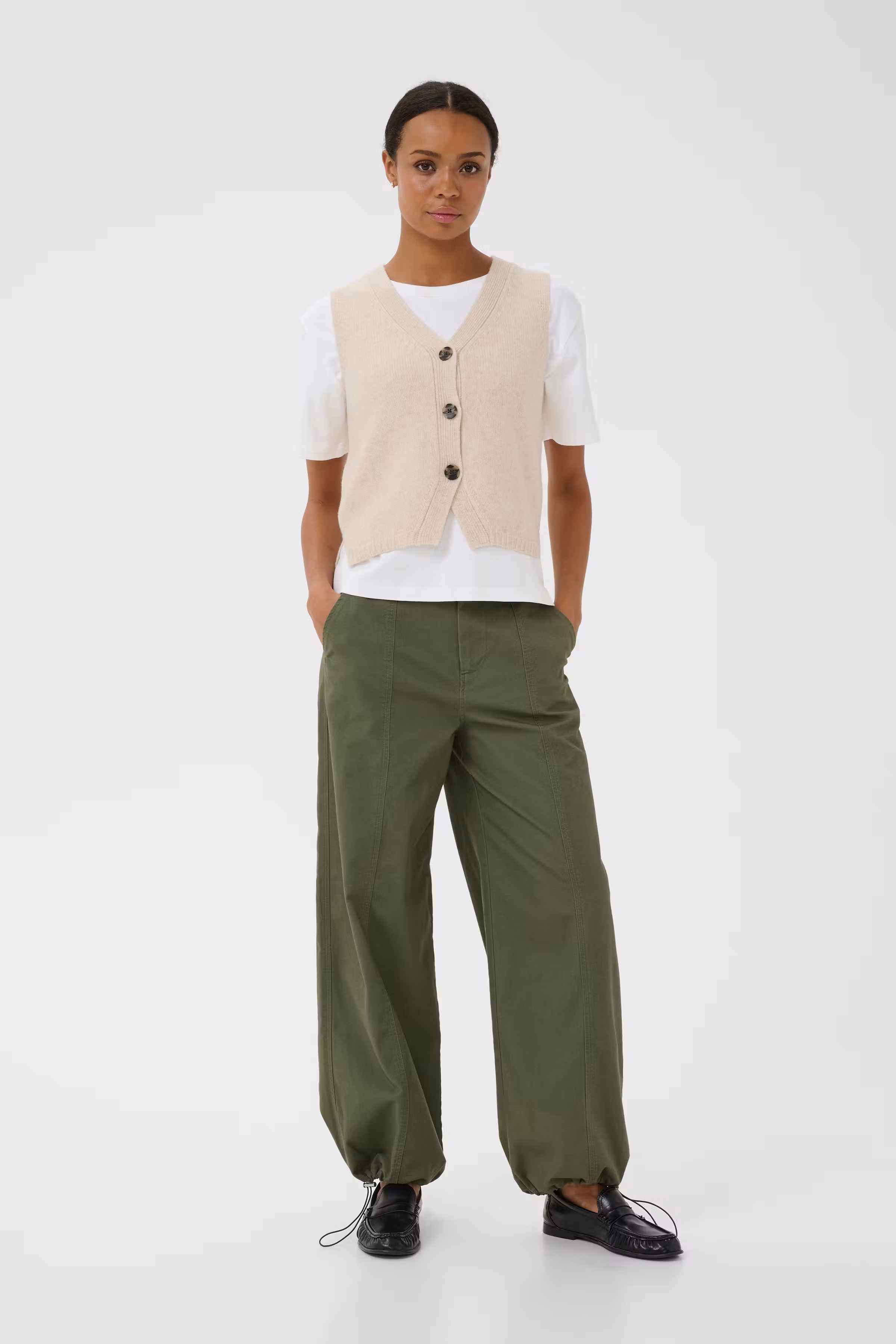 SylvaPW Vest LOOKBOOK FRONT 30310052-1304011