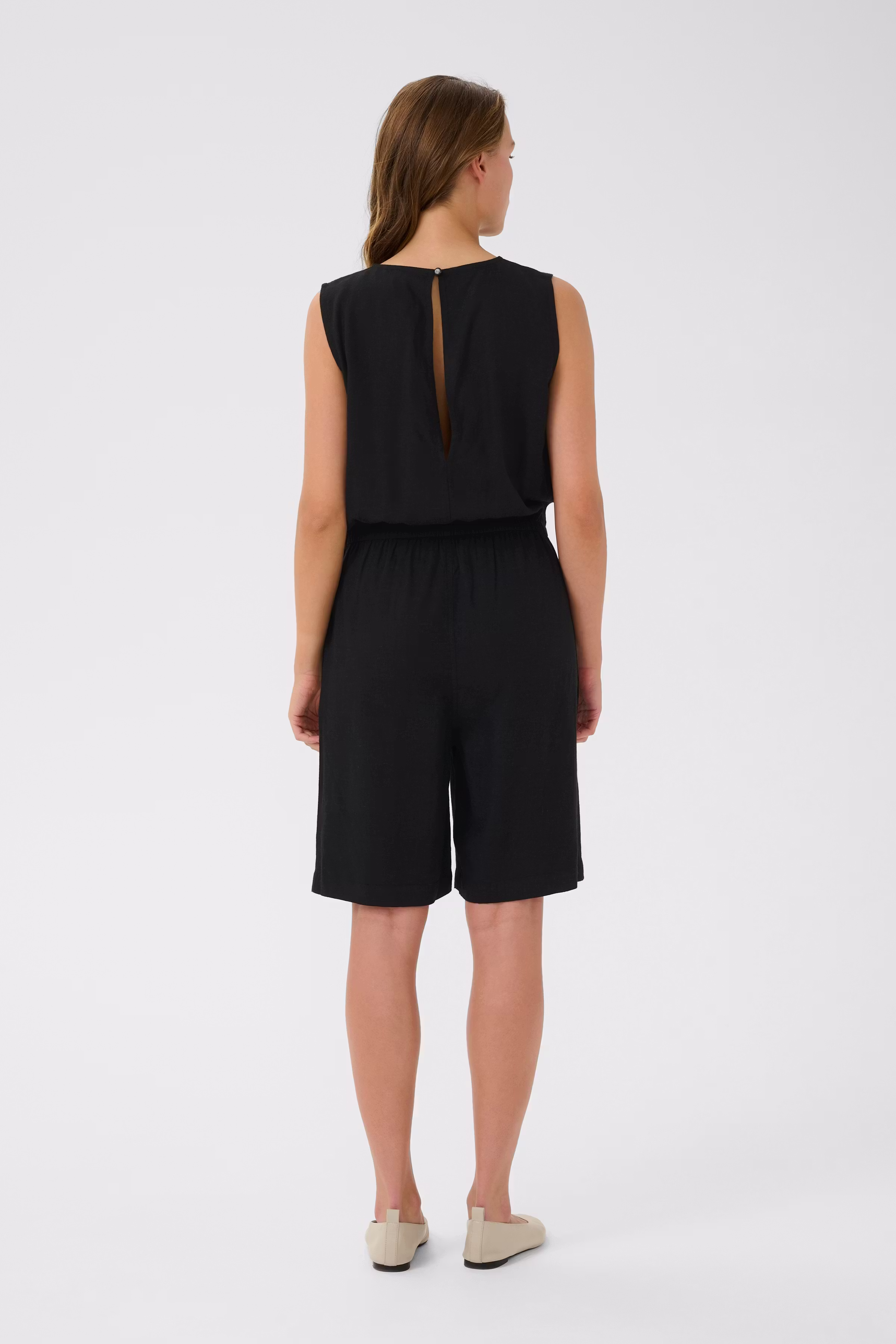 KAmilia Hør Jumpsuit LOOKBOOK BACK 10510420-100121