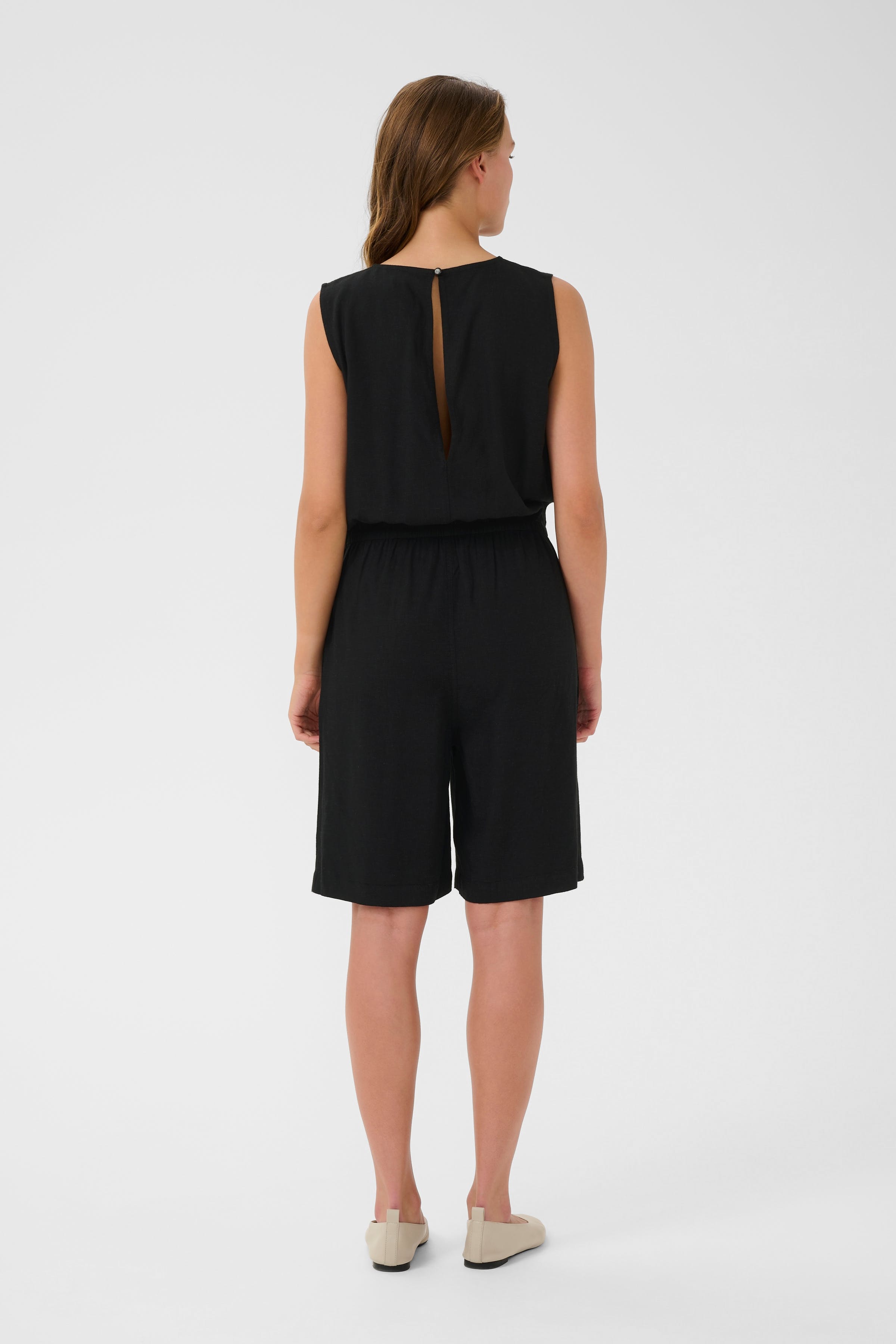 KAmilia Linen Jumpsuit LOOKBOOK BACK 10510420-100121