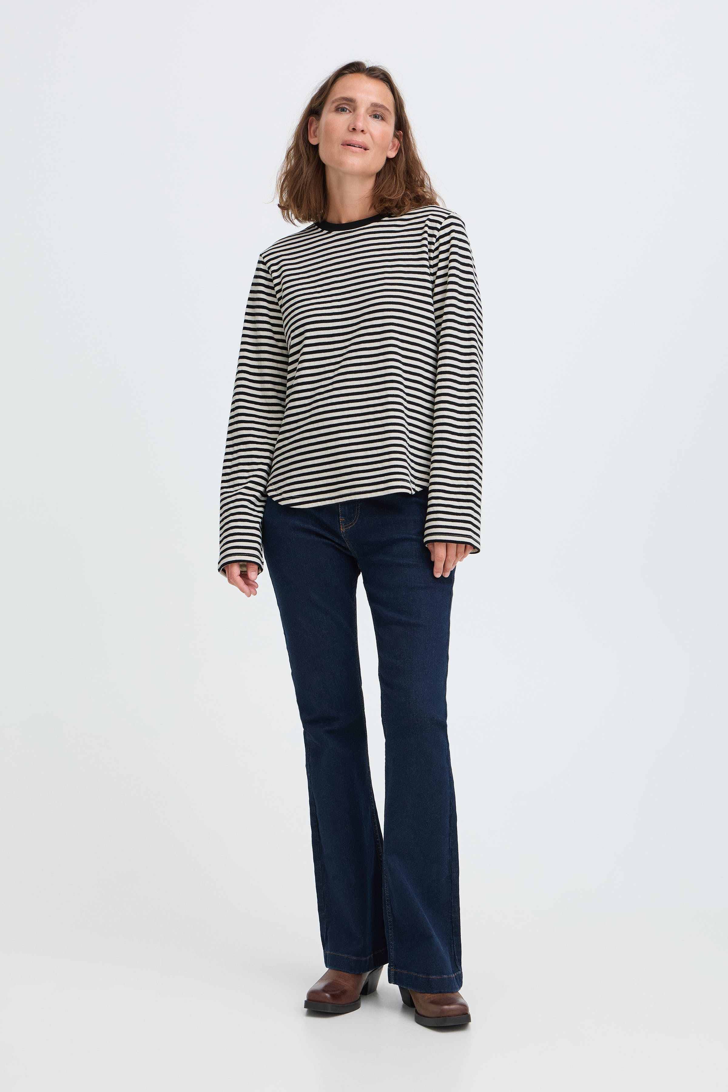 PZESTELLA T-shirt LOOKBOOK FRONT 50210722-900012512