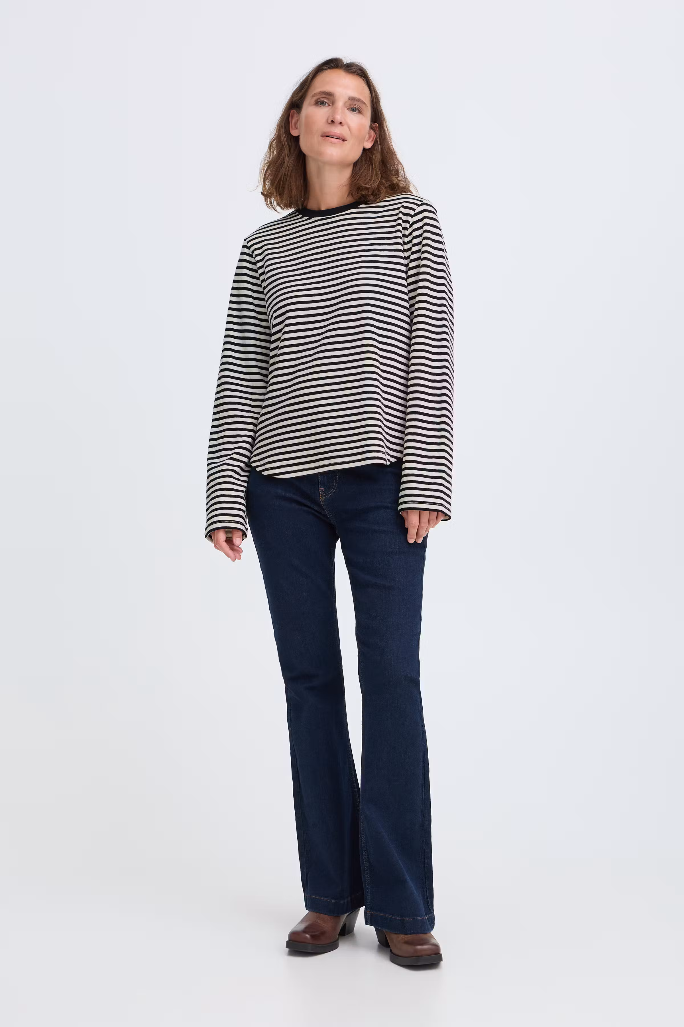 PZESTELLA T-shirt LOOKBOOK FRONT 50210722-900012512