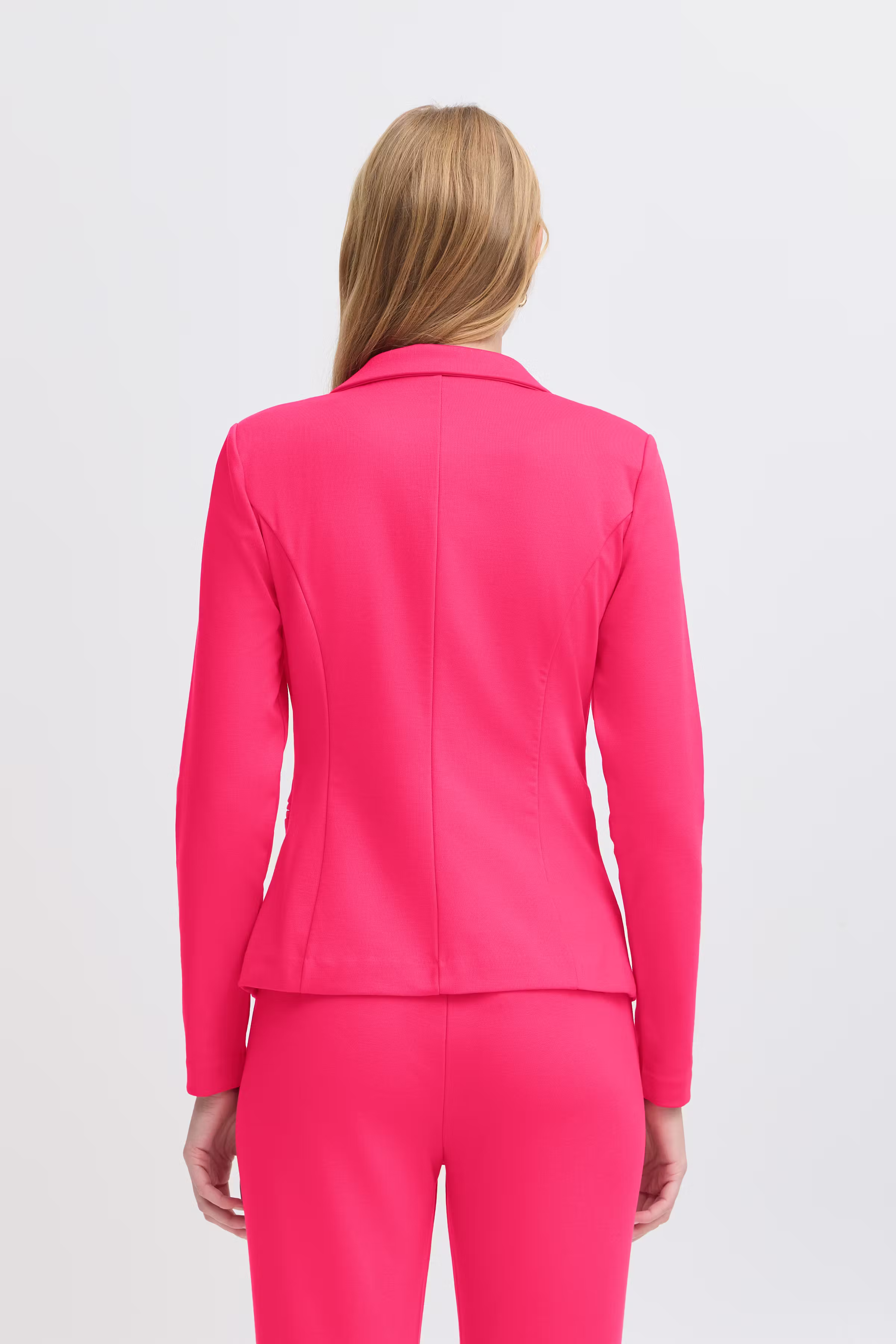 IHKATE Blazer LOOKBOOK BACK 20101801-181945