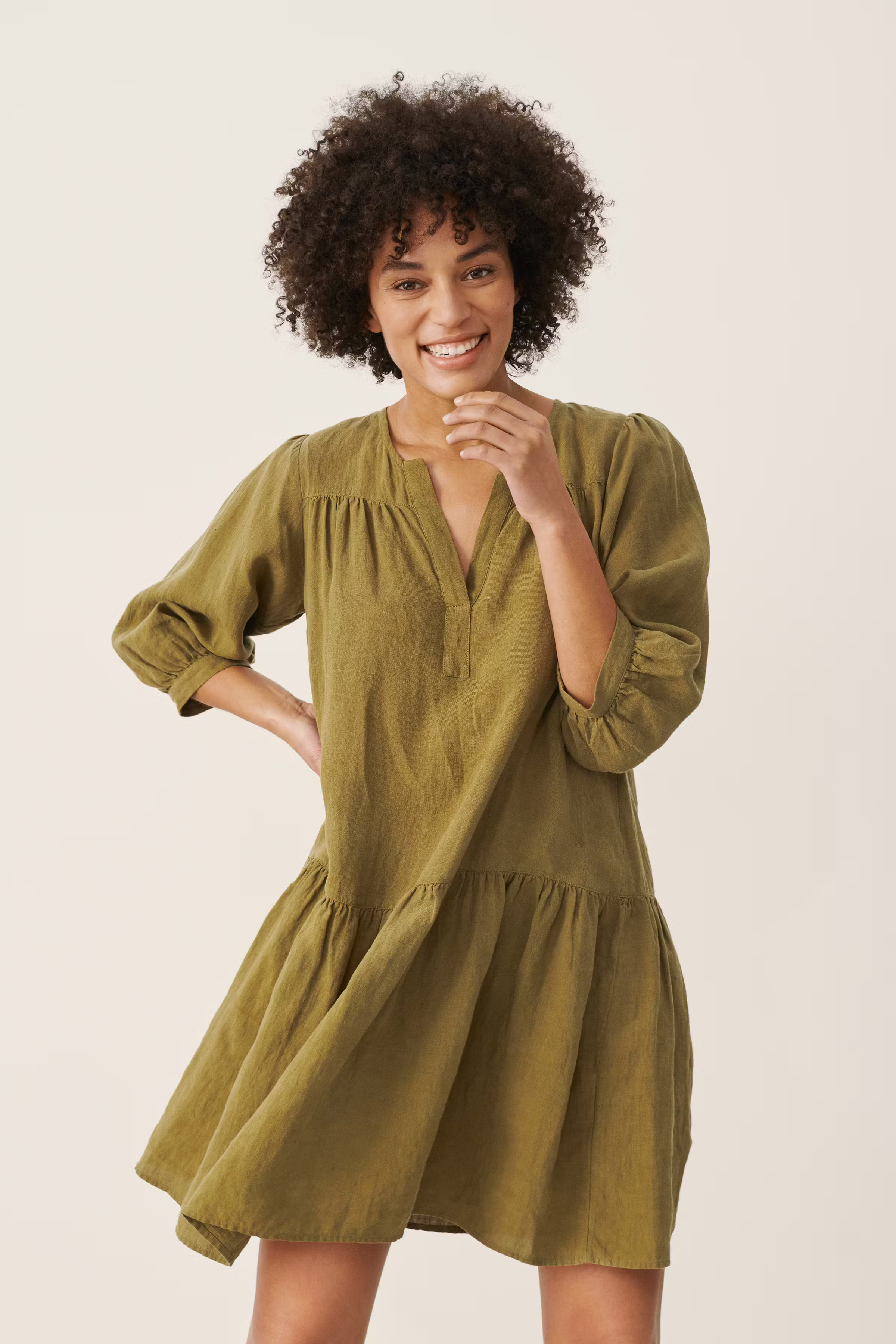 ChaniasPW Dress LOOKBOOK FRONT 30306056-180622