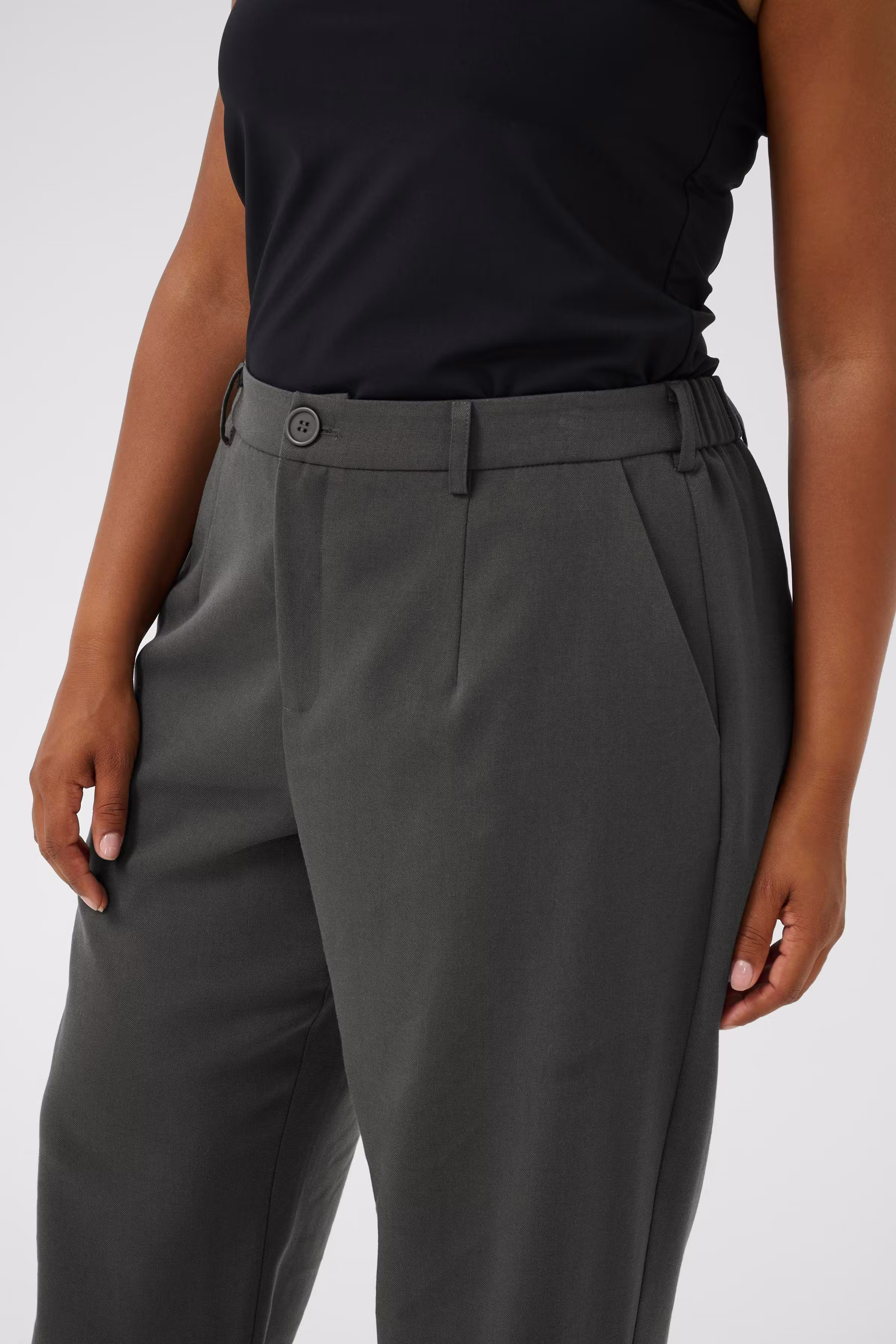 KCmerla Trousers LOOKBOOK DETAIL 10582231-190205