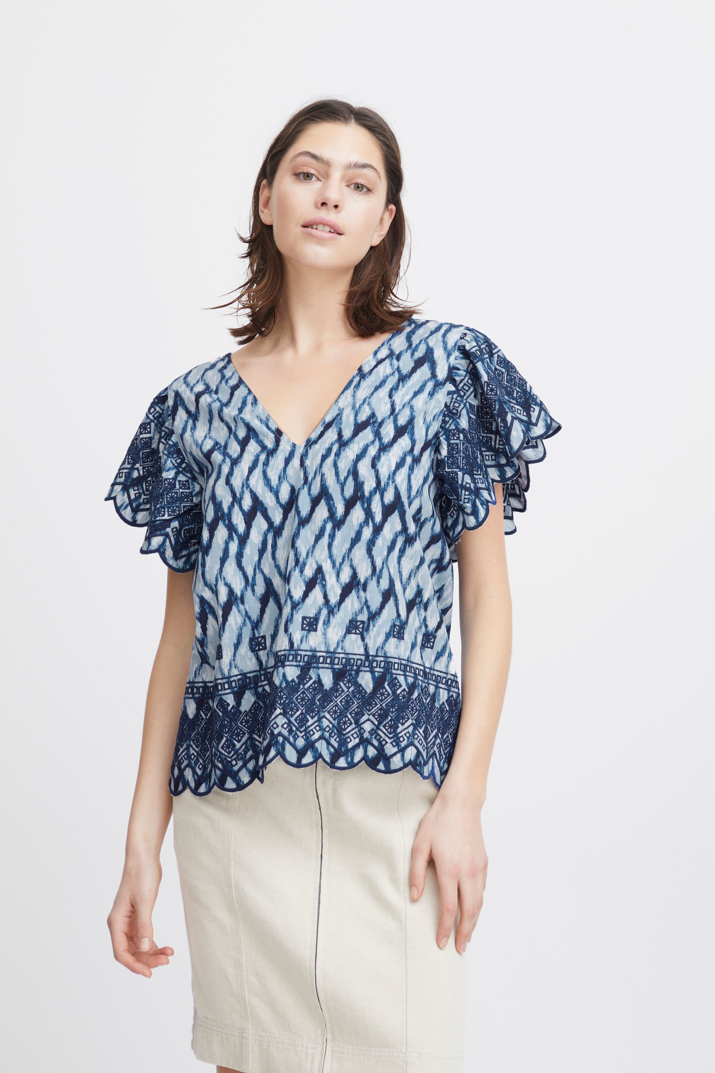 IRNELLIO Blouse LOOKBOOK FRONT 20120805-202886