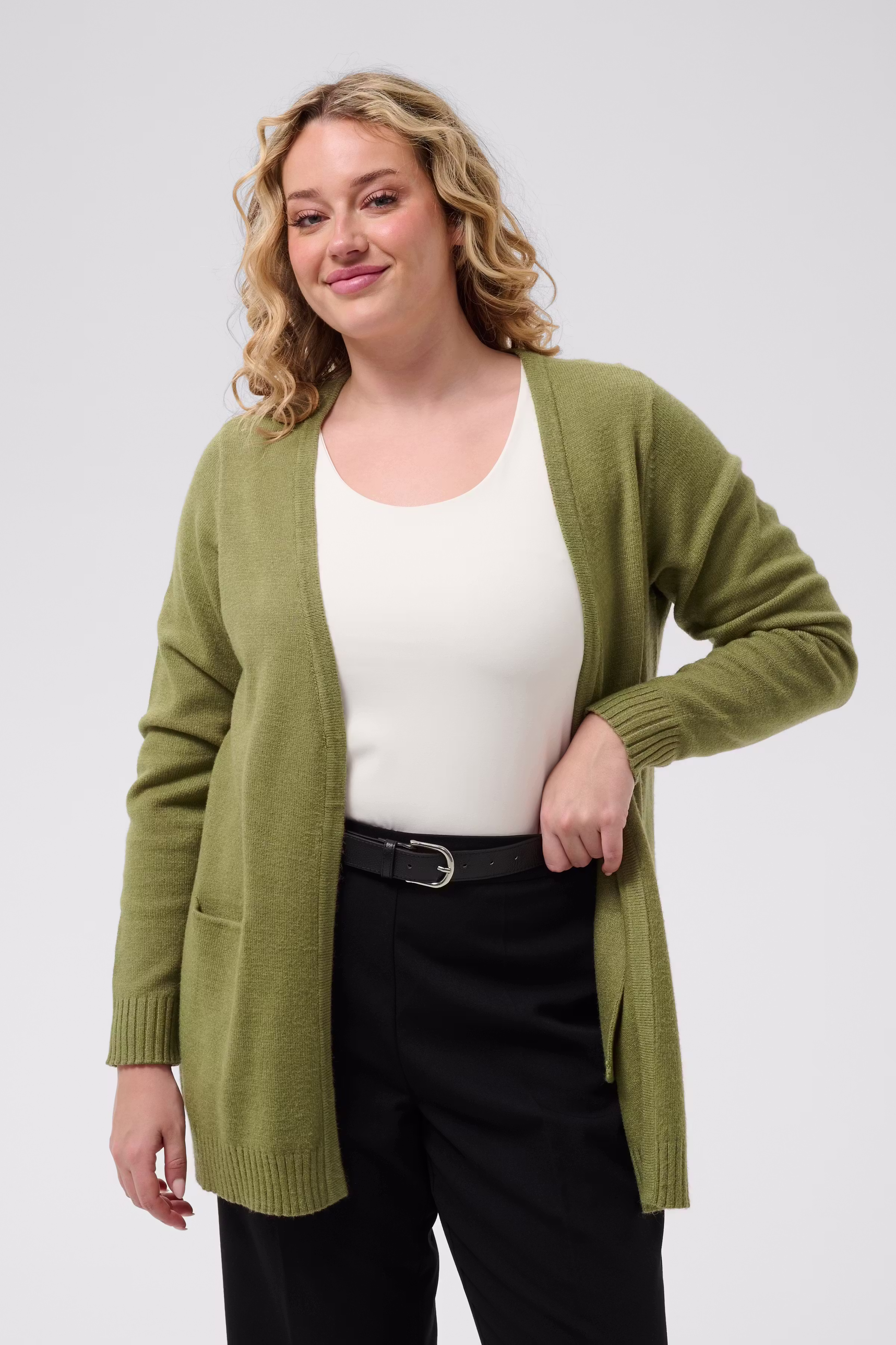 KCalianna Cardigan LOOKBOOK FRONT 10583907-1706201