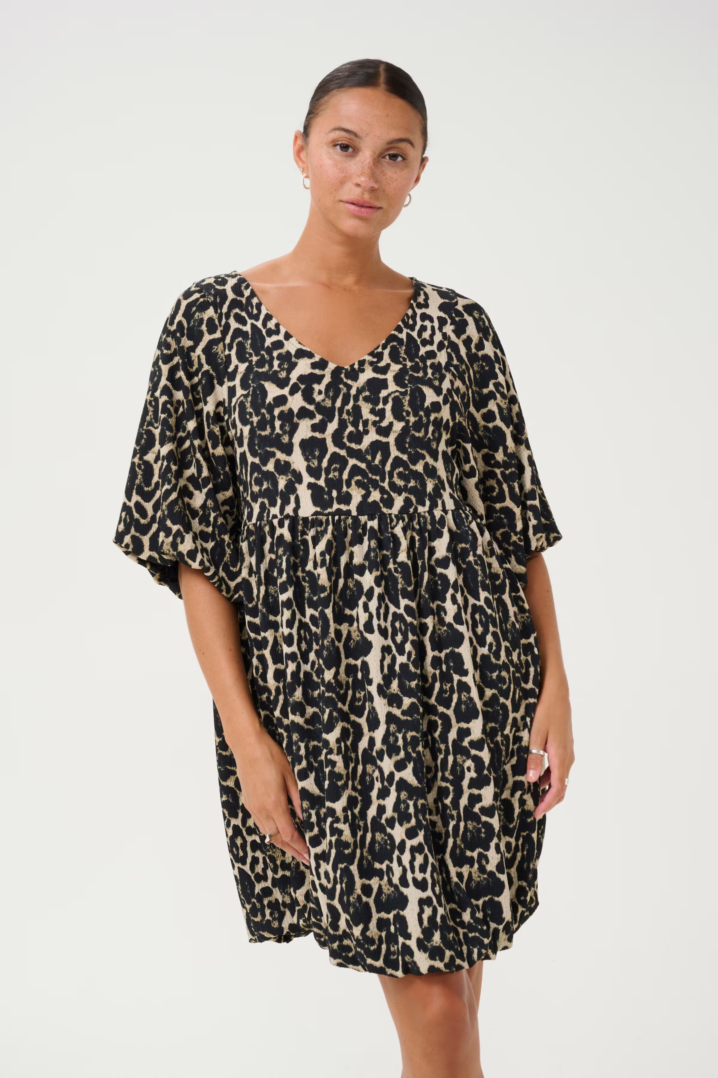 KAnani Kjole LOOKBOOK FRONT 10509833-107281