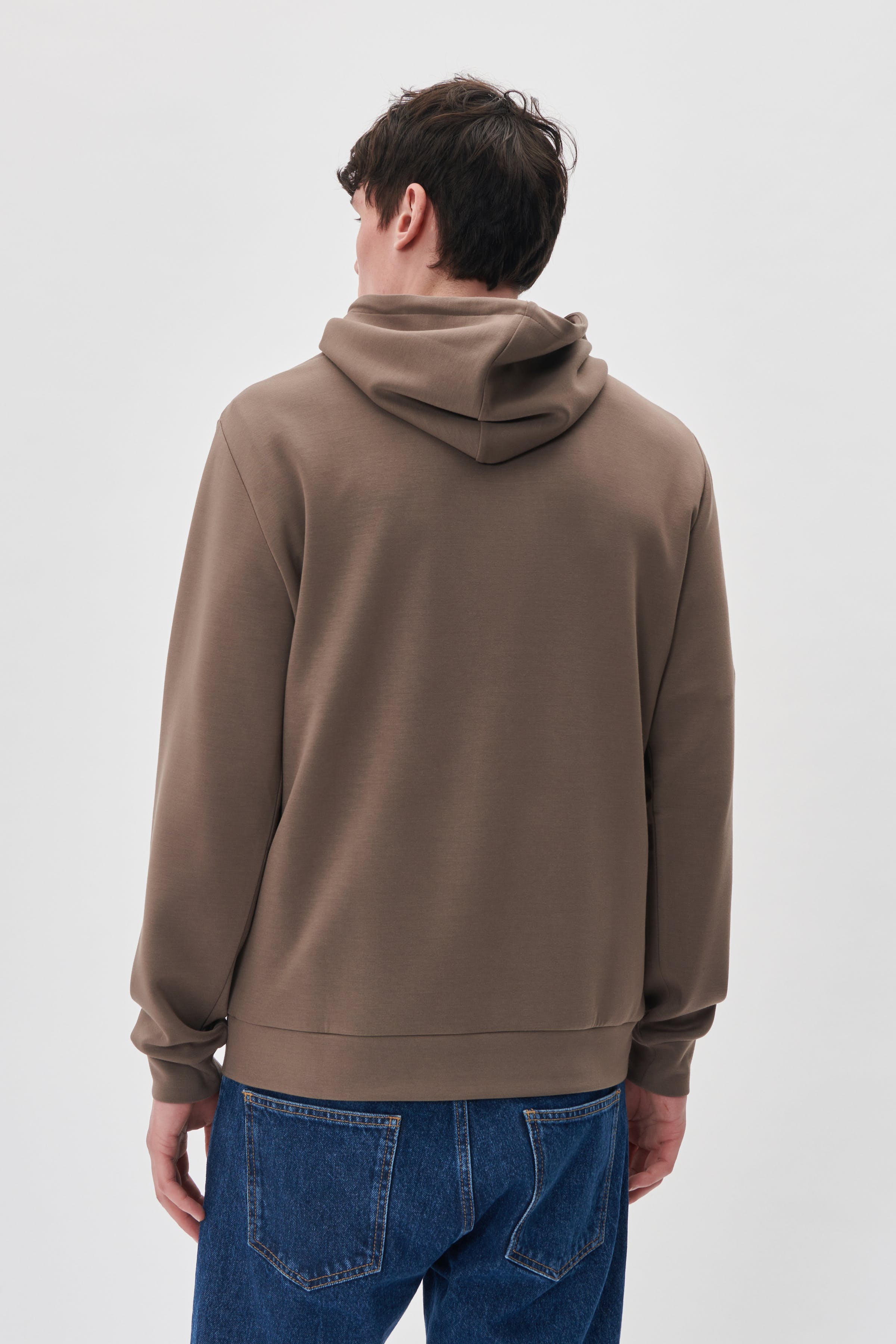 MAteo Sweatshirt LOOKBOOK BACK 30206232-190808