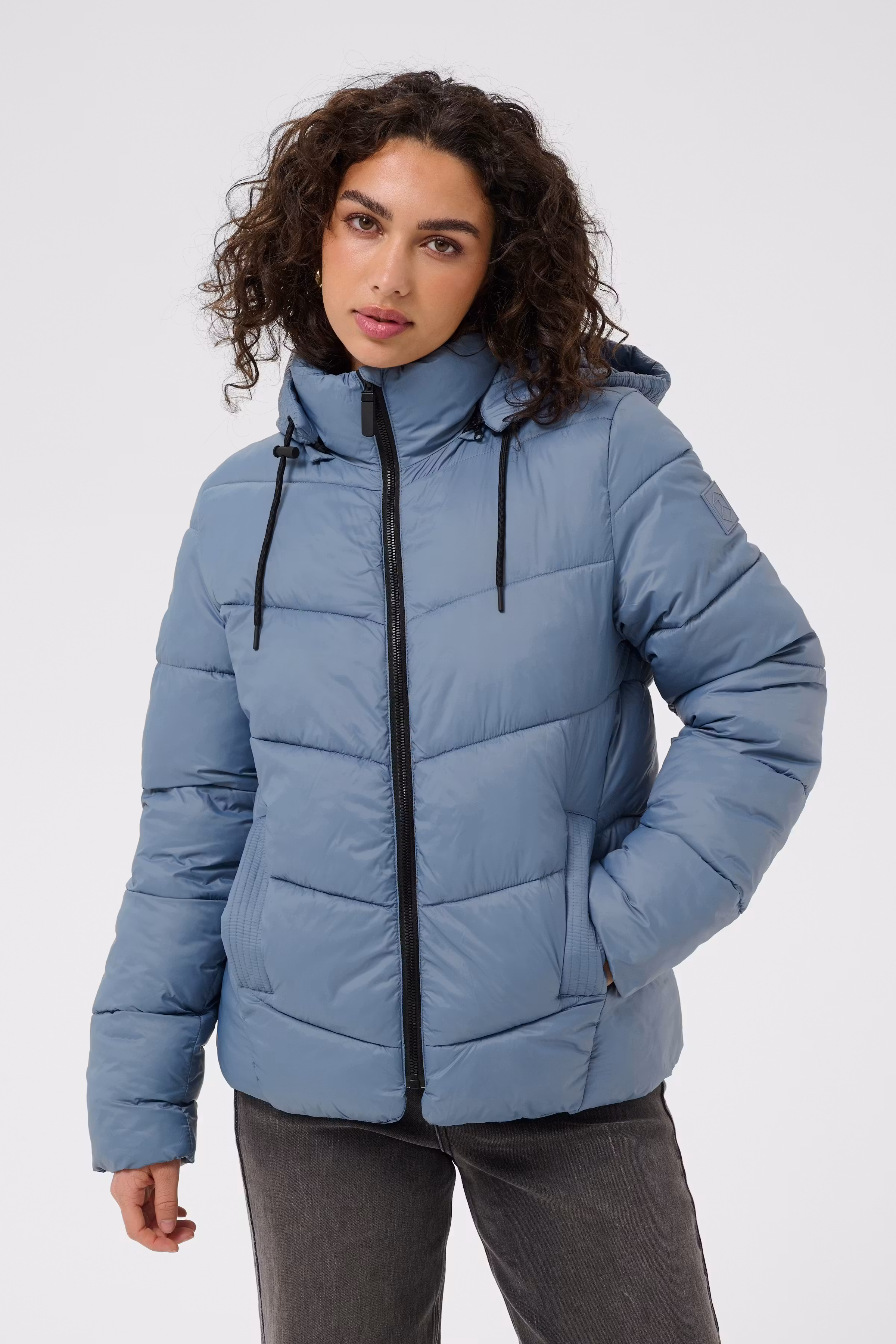 KAsusanne Outerwear LOOKBOOK FRONT 10508811-183916