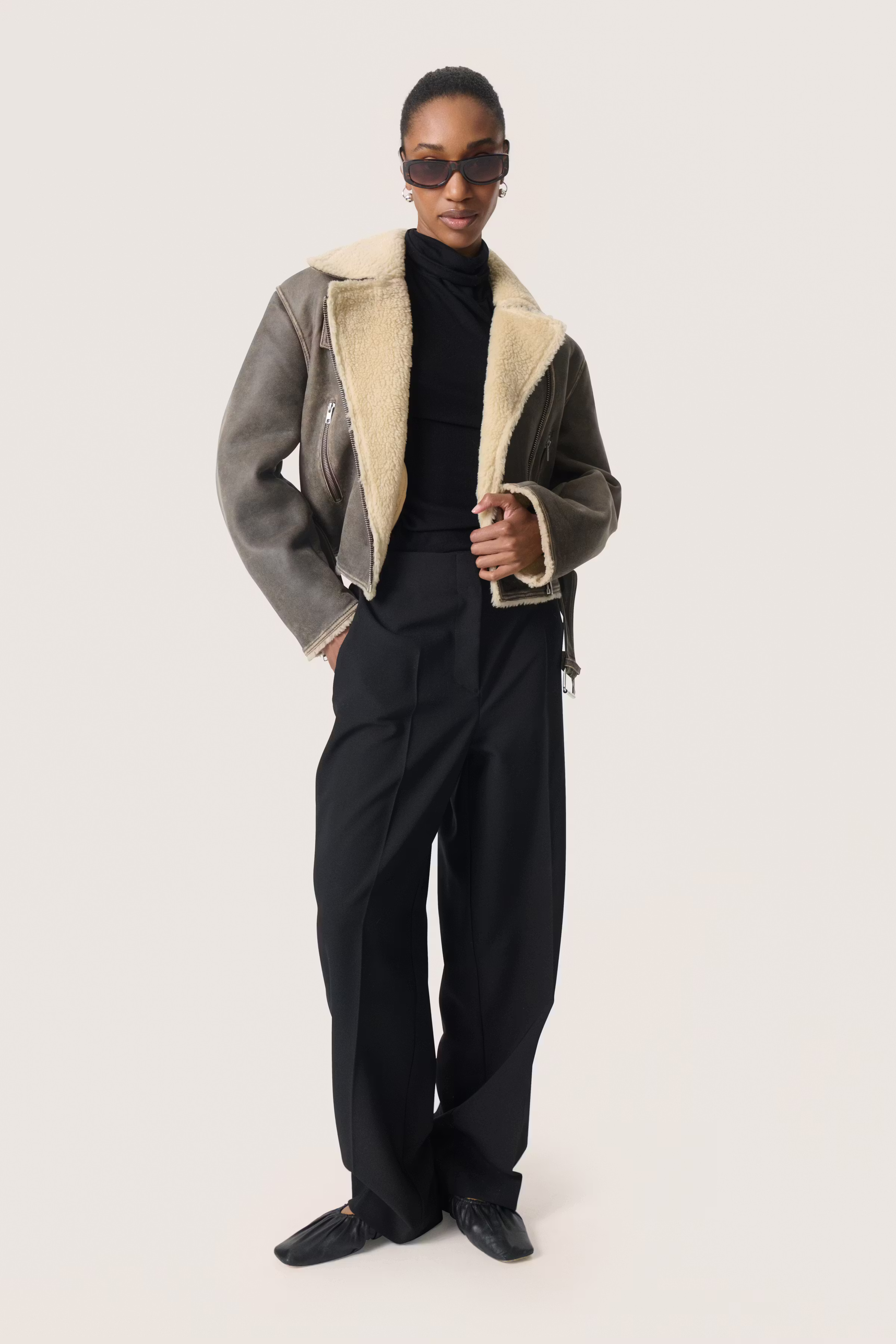 SLFiorella Leather jacket LOOKBOOK FRONT 30408556-304157