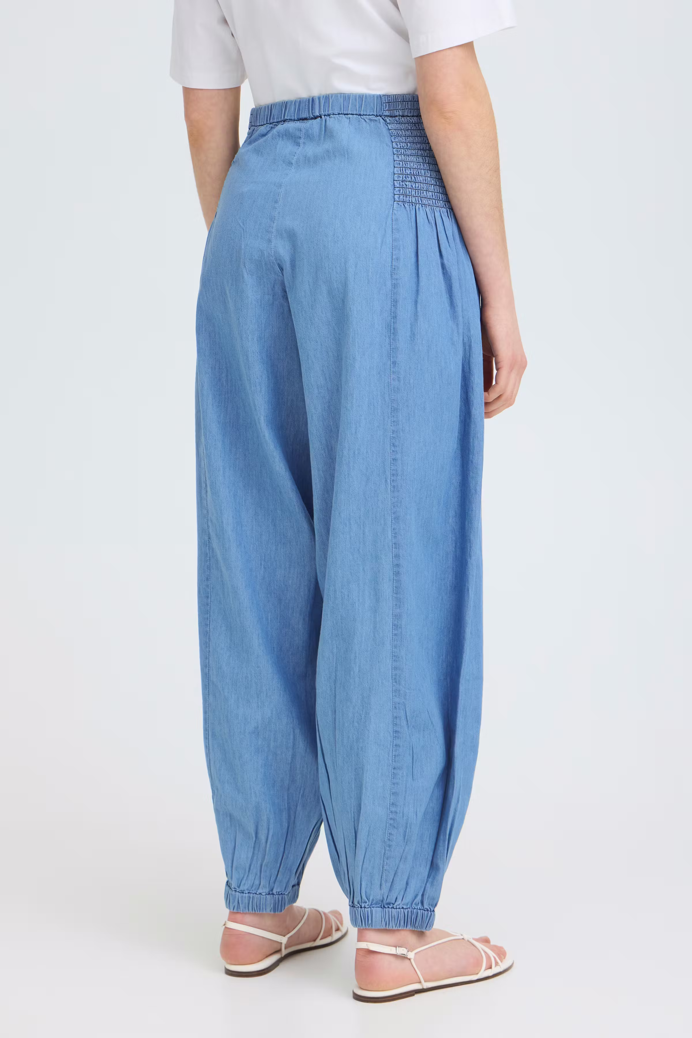 FRMARISE Capri pants LOOKBOOK BACK 20618823-900006108