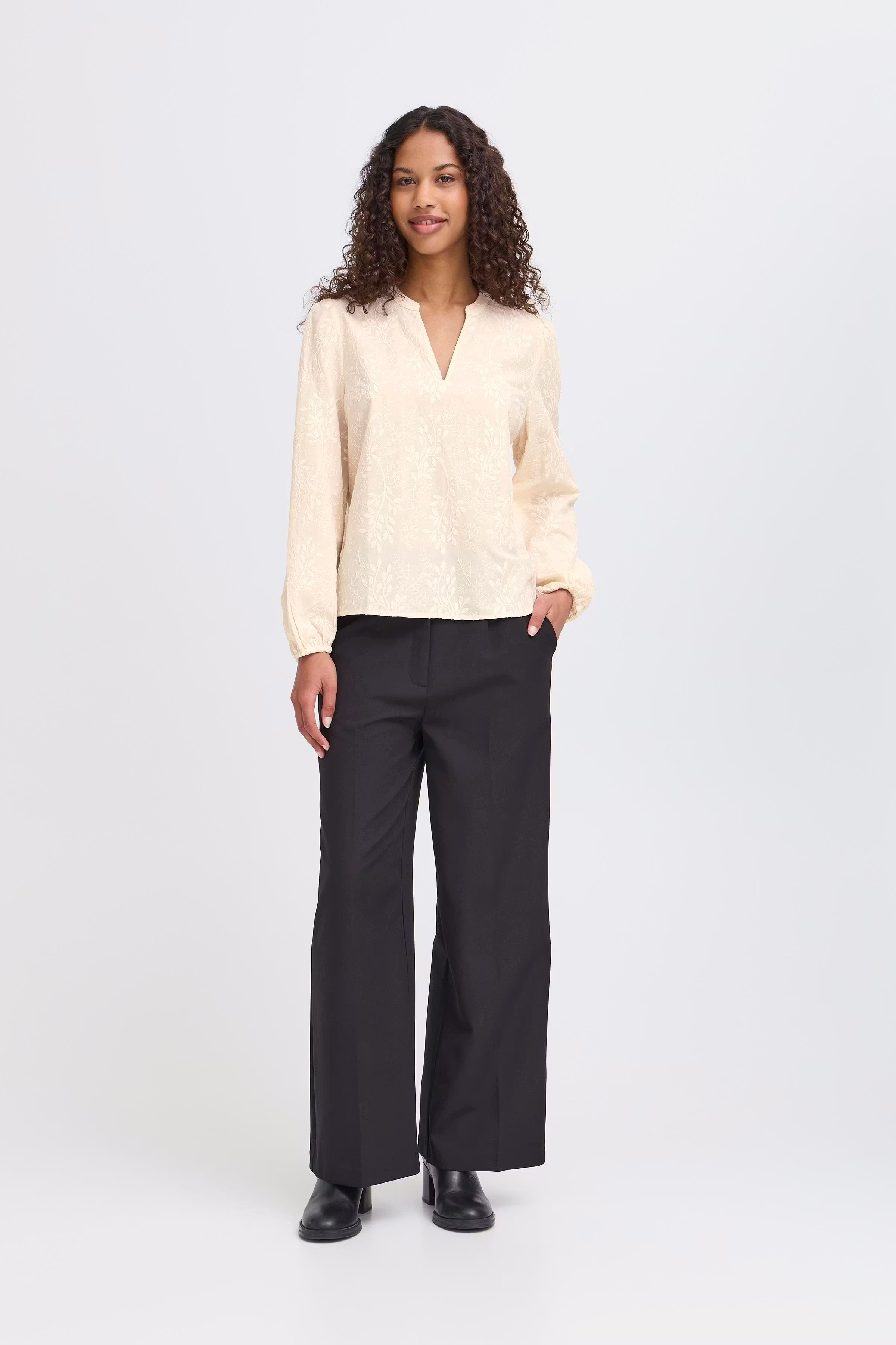 IHGARIVA Bluse LOOKBOOK FRONT 20124390-130905