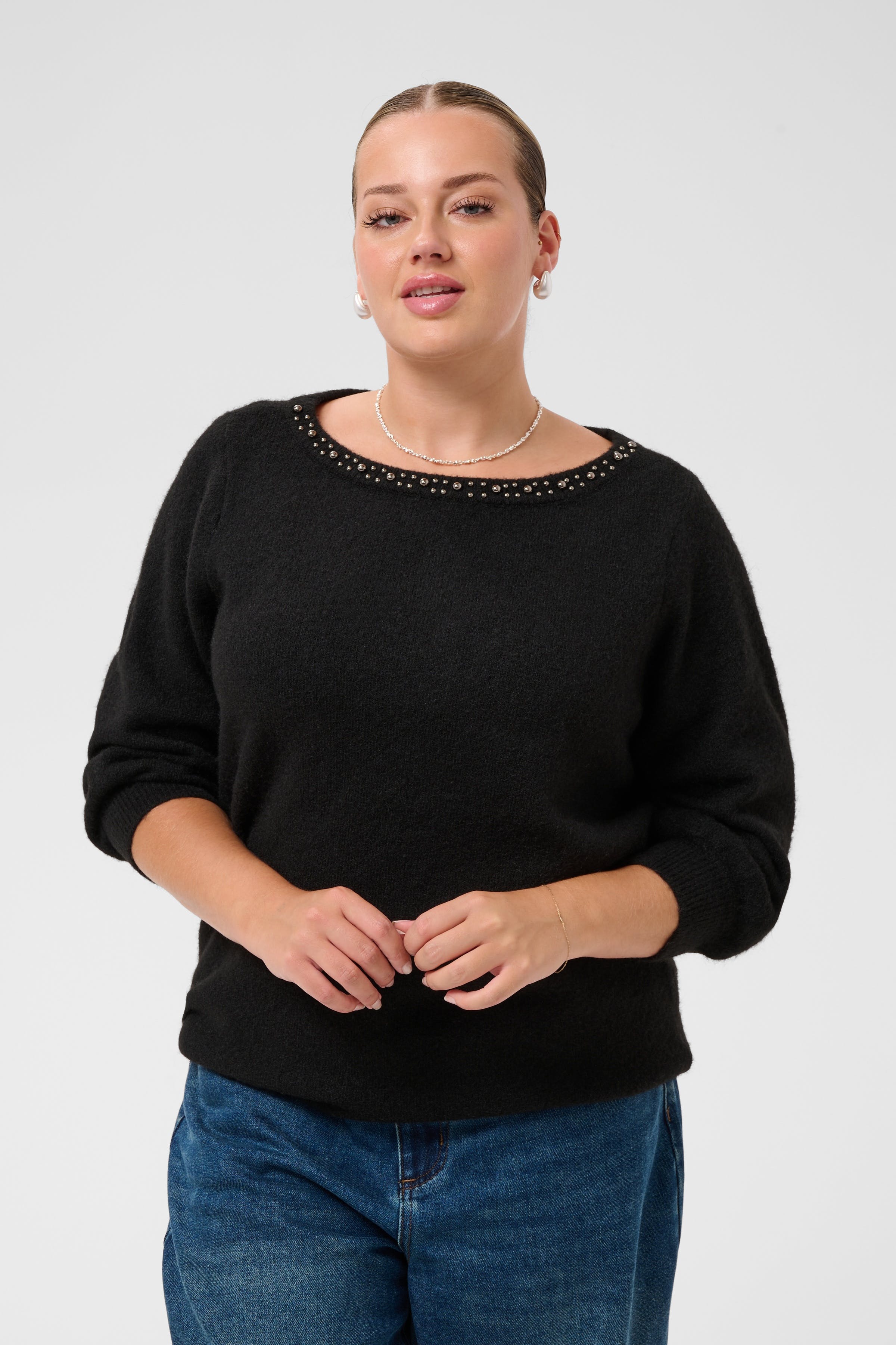 KCselia Pullover LOOKBOOK FRONT 10584444-100121