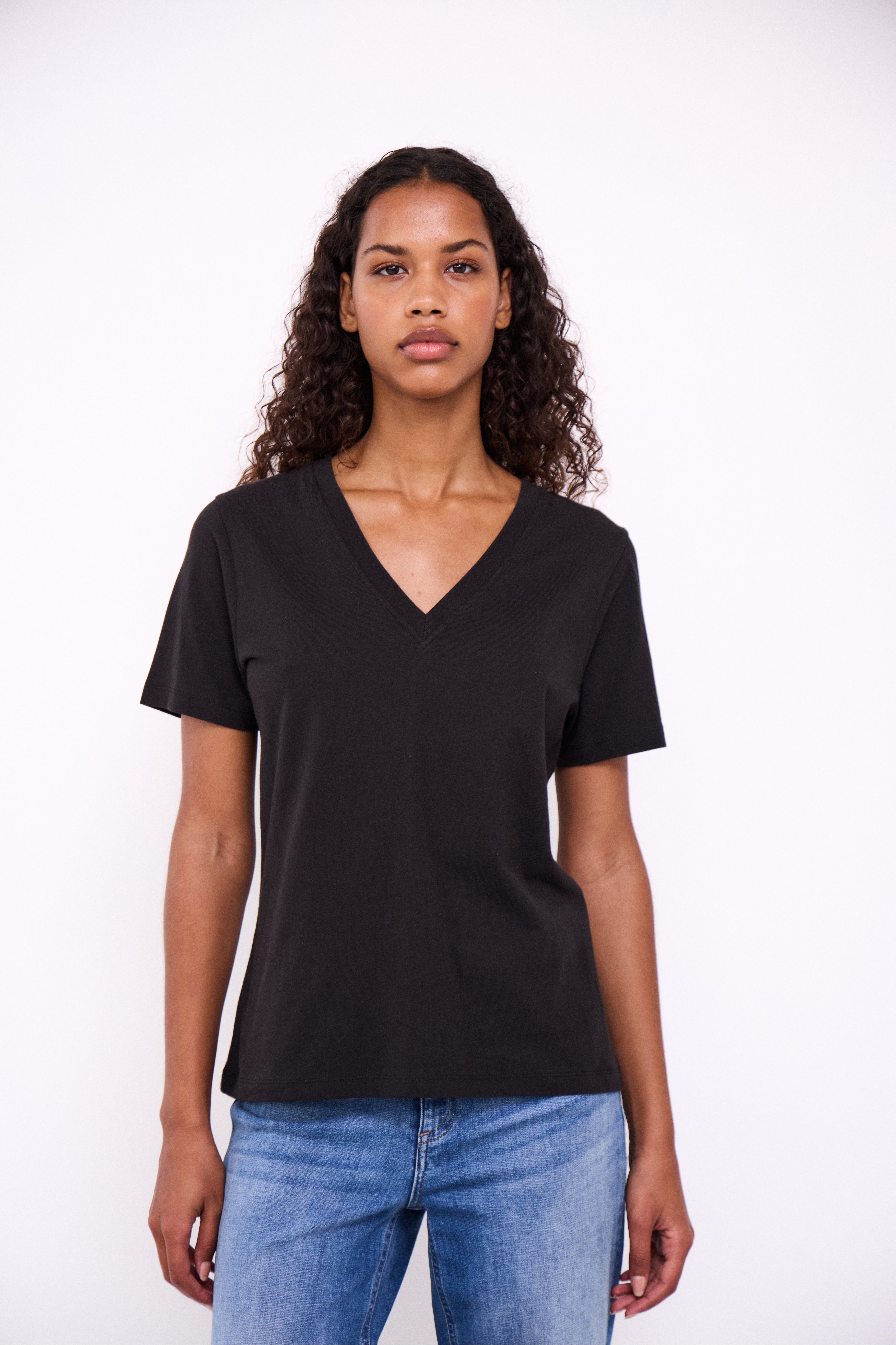 IHPALMER V-neck T-shirt LOCATION NONE 20120348-194008