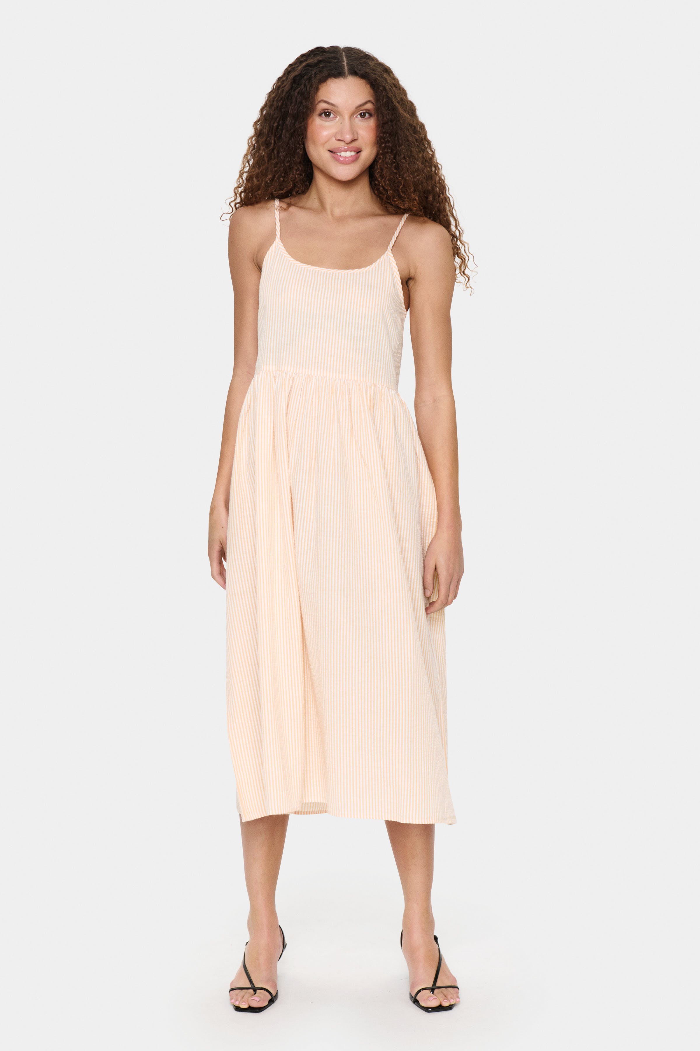 KiraSZ Kjole LOOKBOOK FRONT 30514018-141133