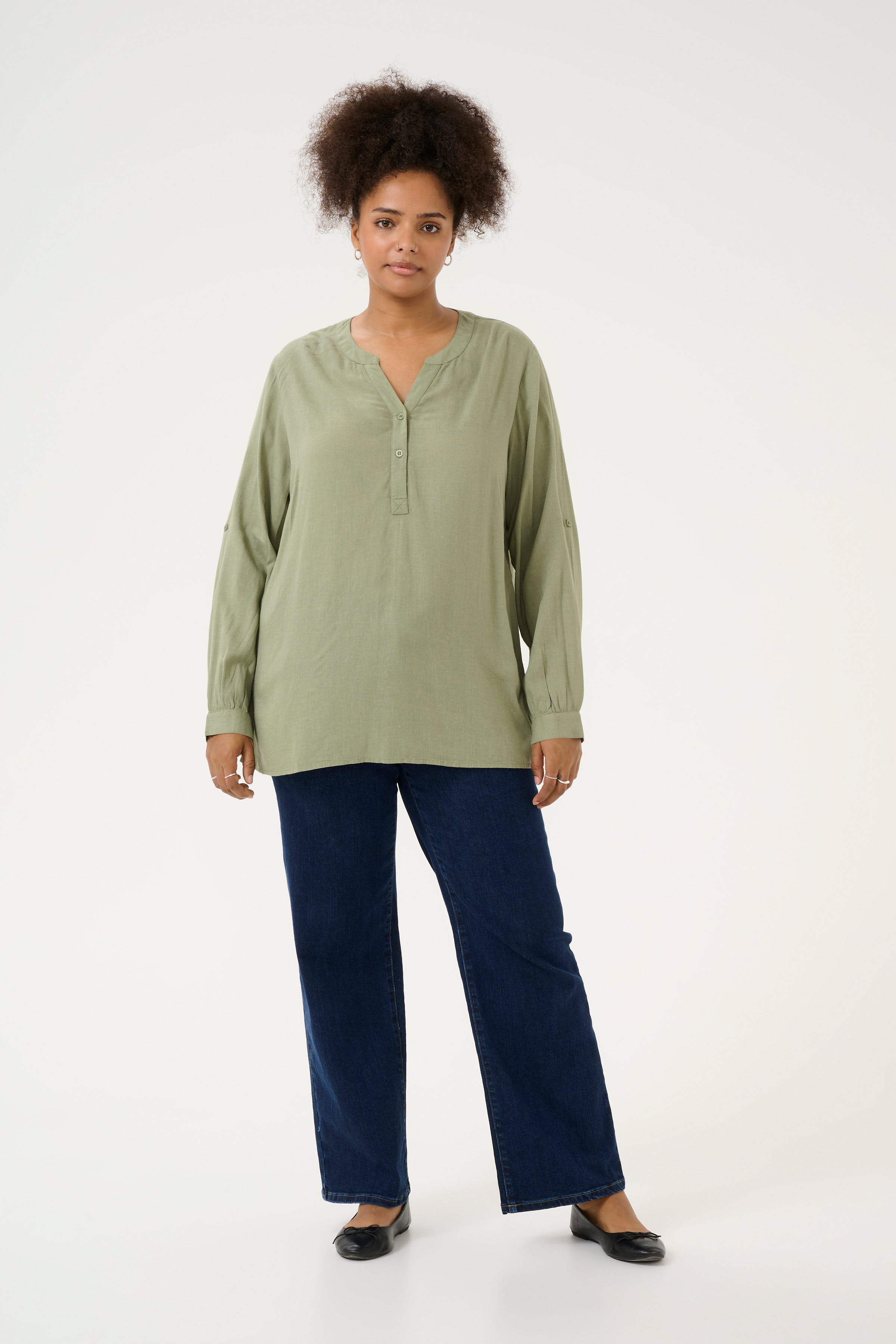 KCmille Linen Blouse LOOKBOOK FRONT 10582215-170115