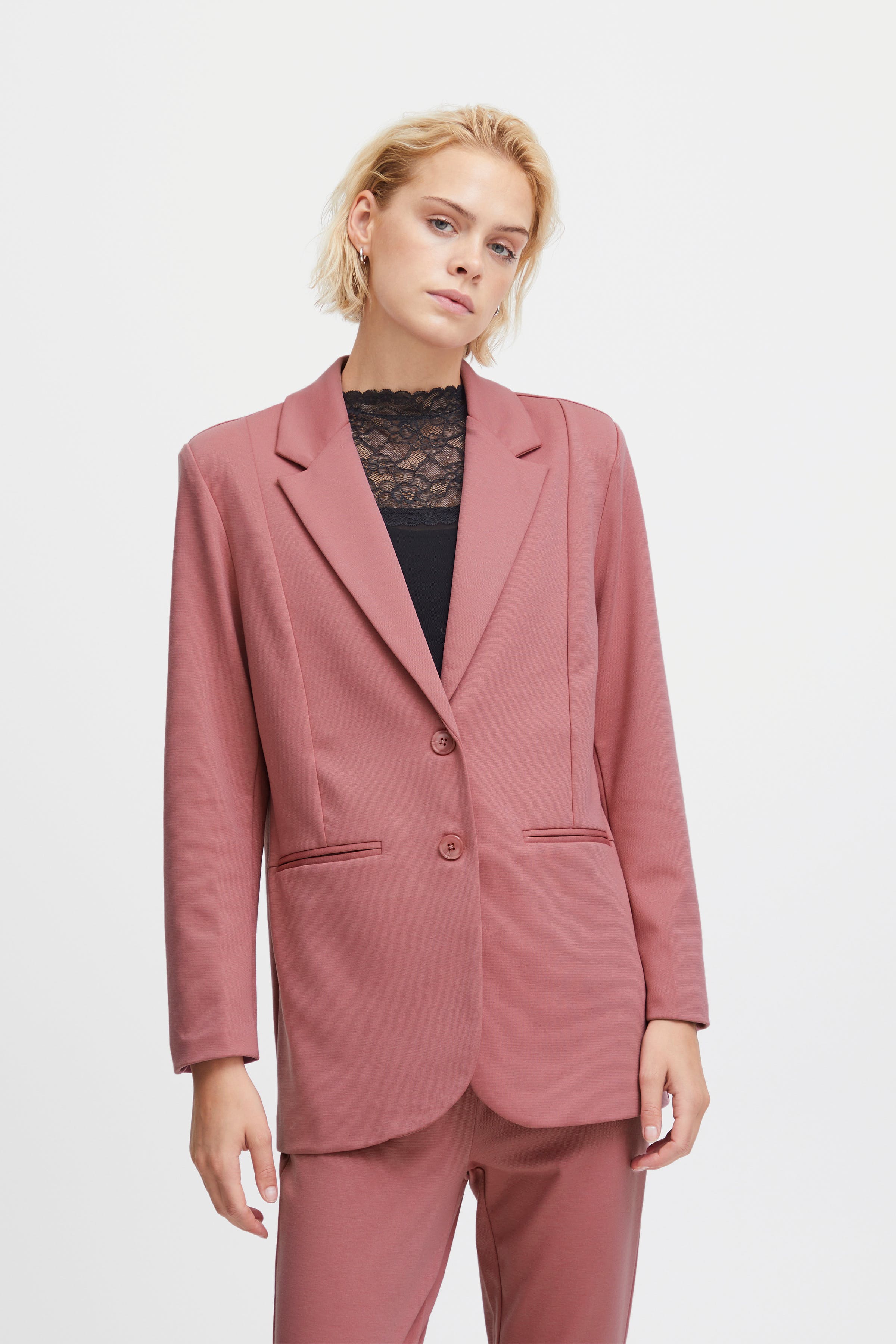 IHKATE OVERSIZE Blazer LOOKBOOK FRONT 20118123-171608