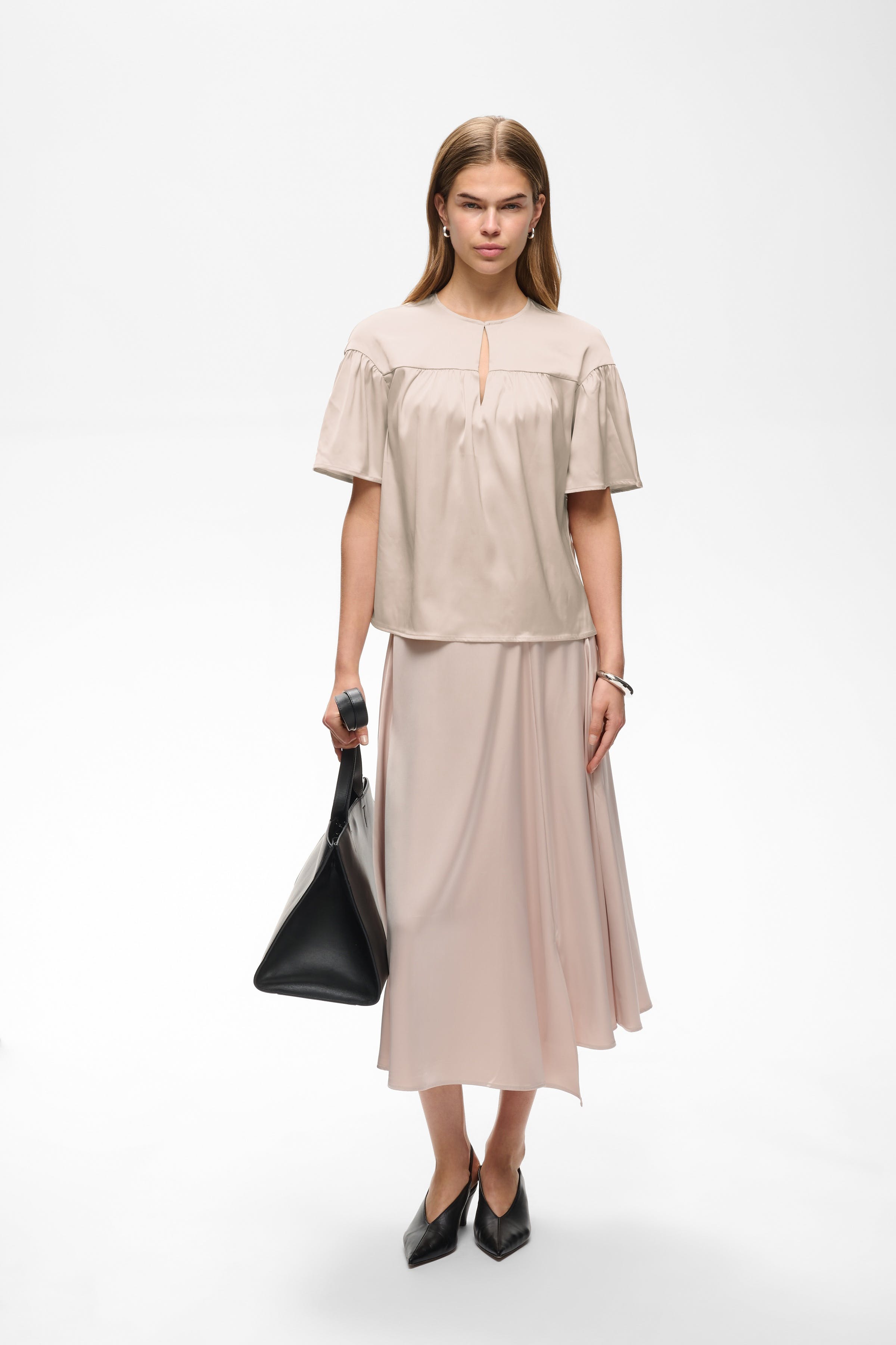 LAKEIW Top LOOKBOOK FRONT 30112366-130403