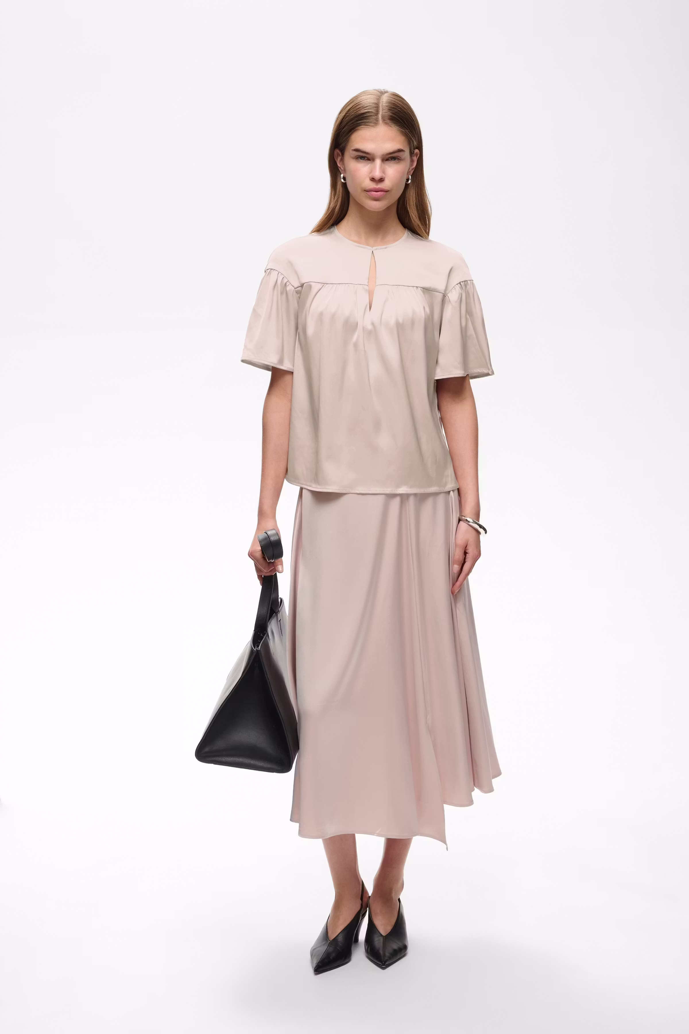 LAKEIW Top LOOKBOOK FRONT 30112366-130403