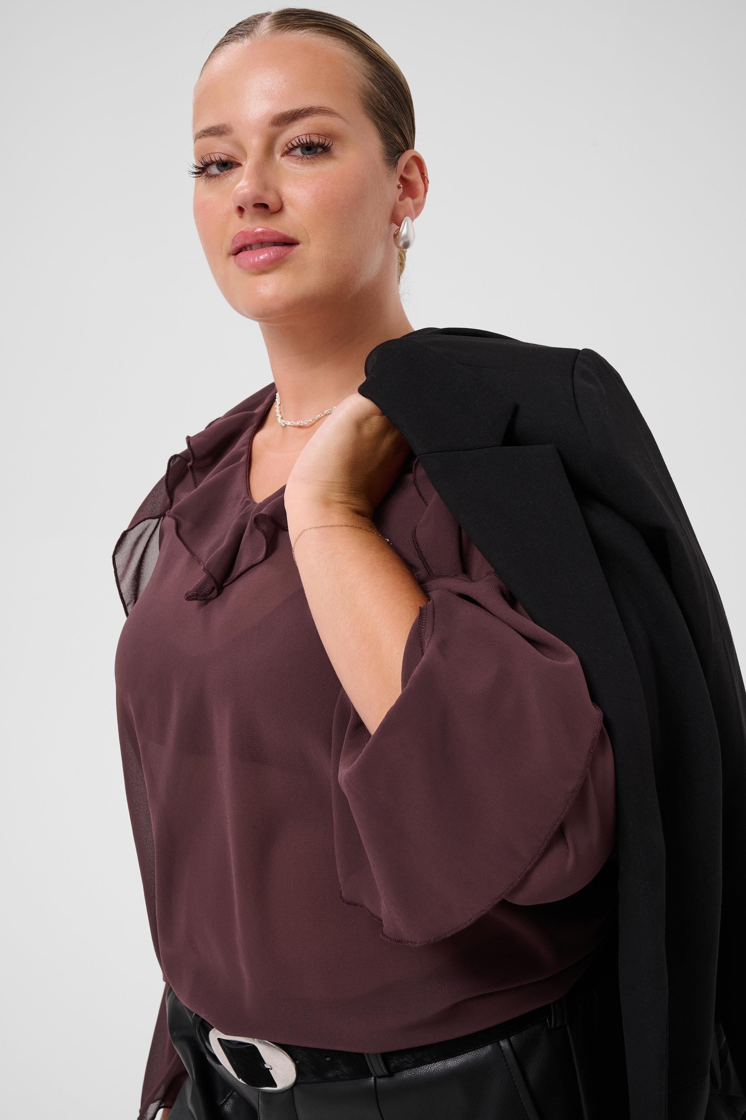 KCestha Bluse LOOKBOOK DETAIL 10584361-191619