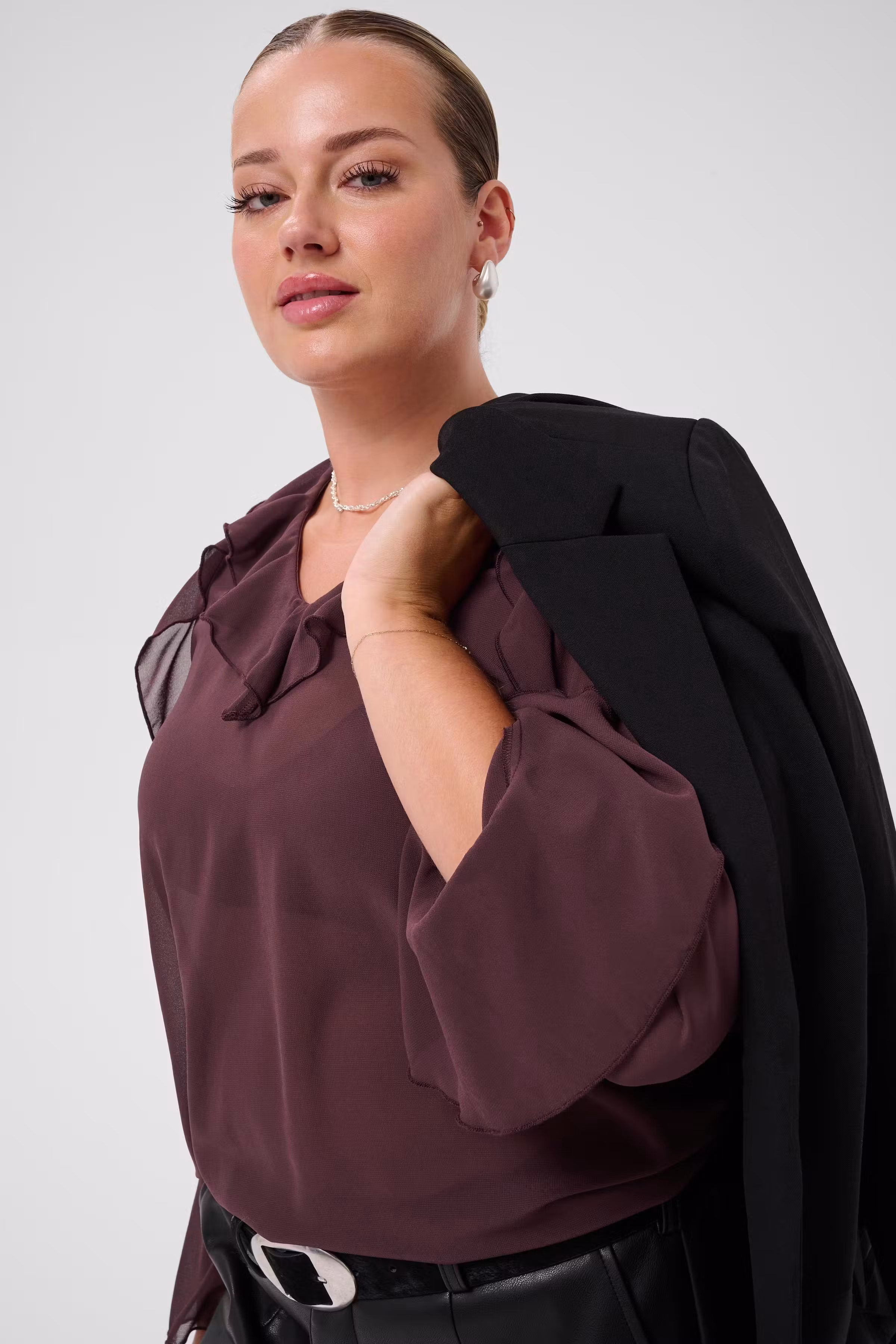 KCestha Bluse LOOKBOOK DETAIL 10584361-191619