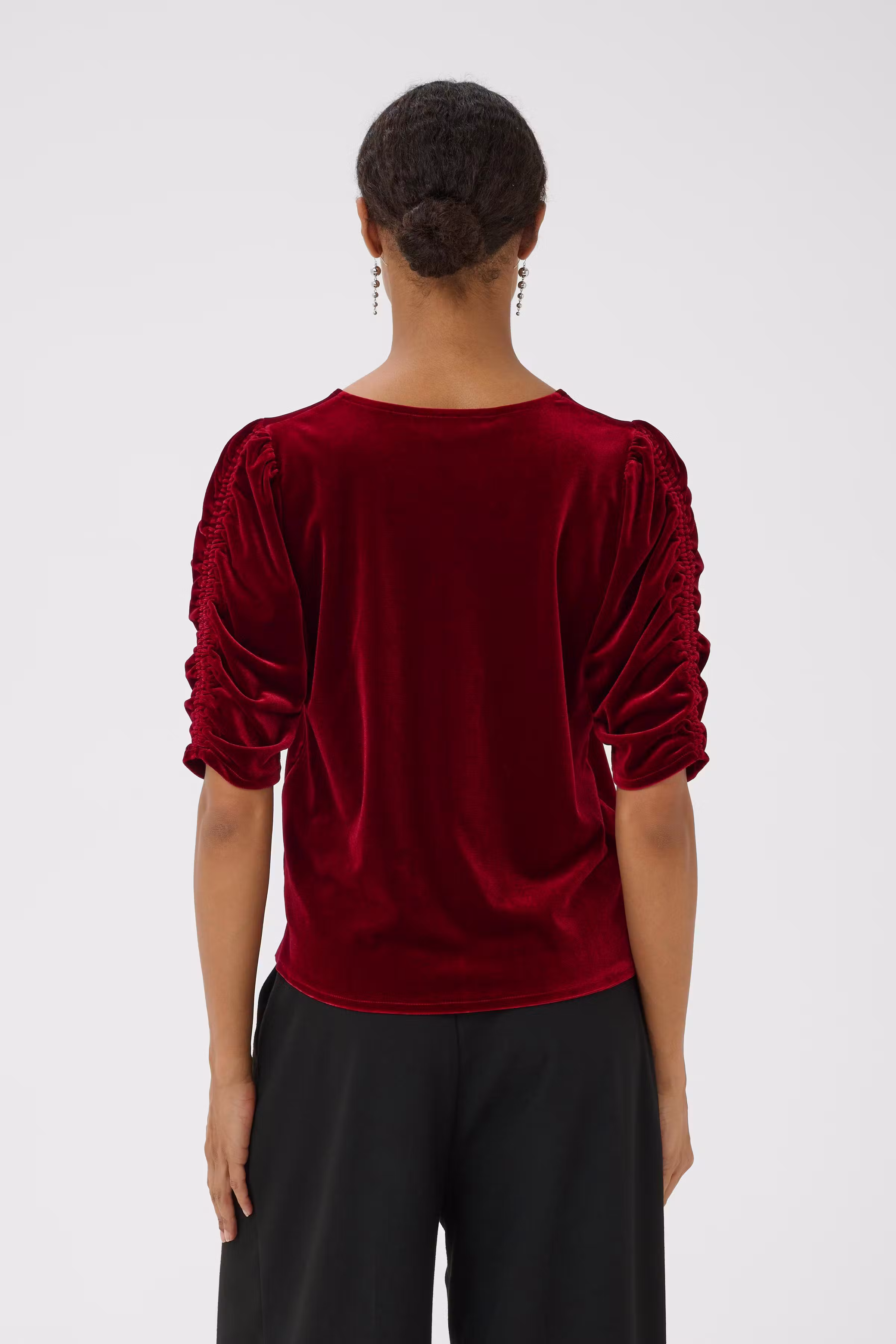 ValeriiaPW Blouse LOOKBOOK BACK 30311019-191650