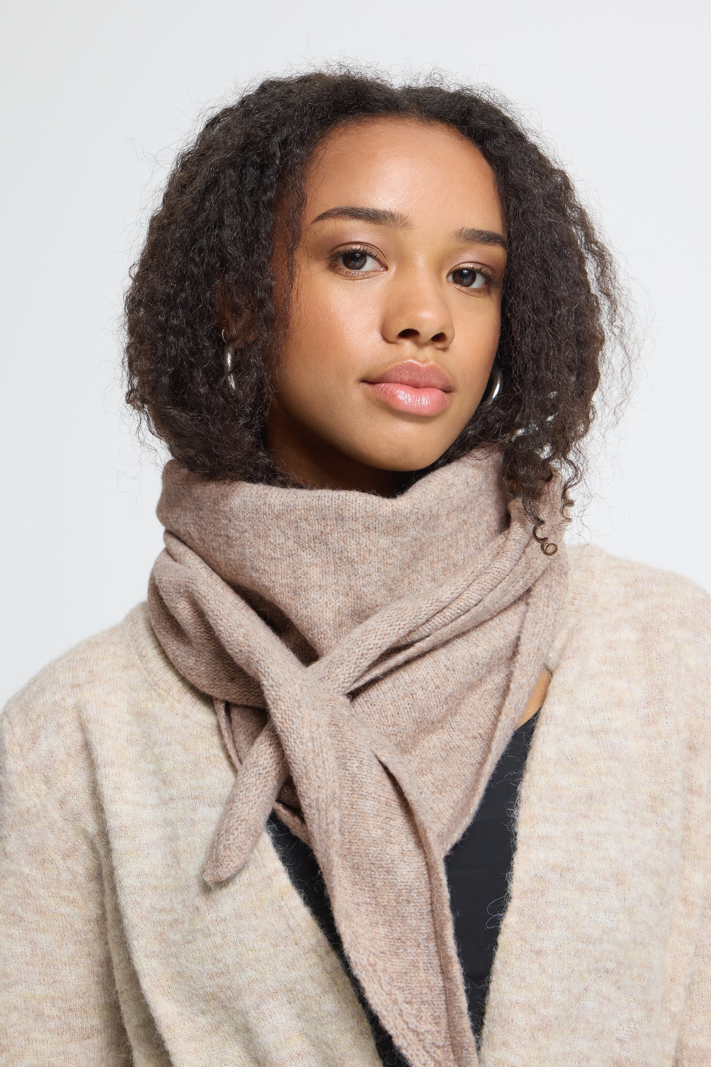 IAGRY Tuch LOOKBOOK DETAIL 20126513-1304011
