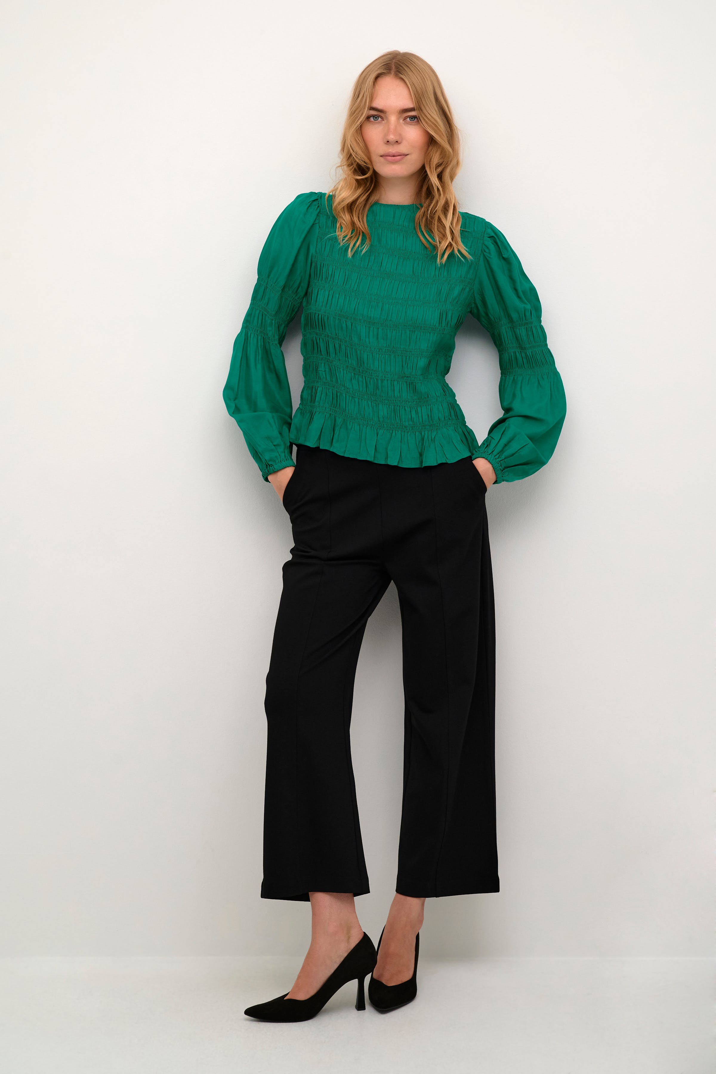 CRHenva Bluse LOOKBOOK FRONT 10607869-185016