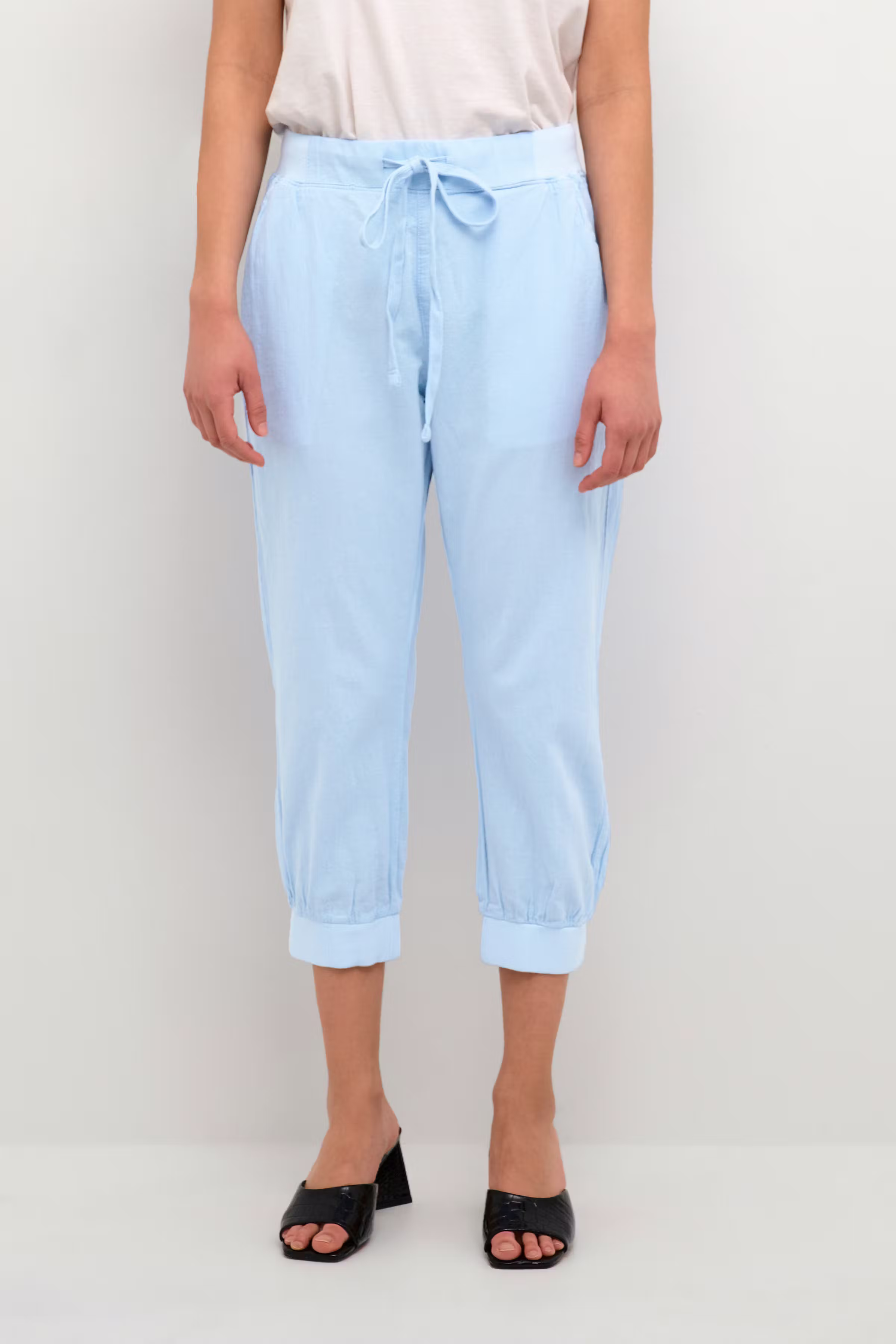 Naya Capri bukser LOOKBOOK FRONT 10502803-154031