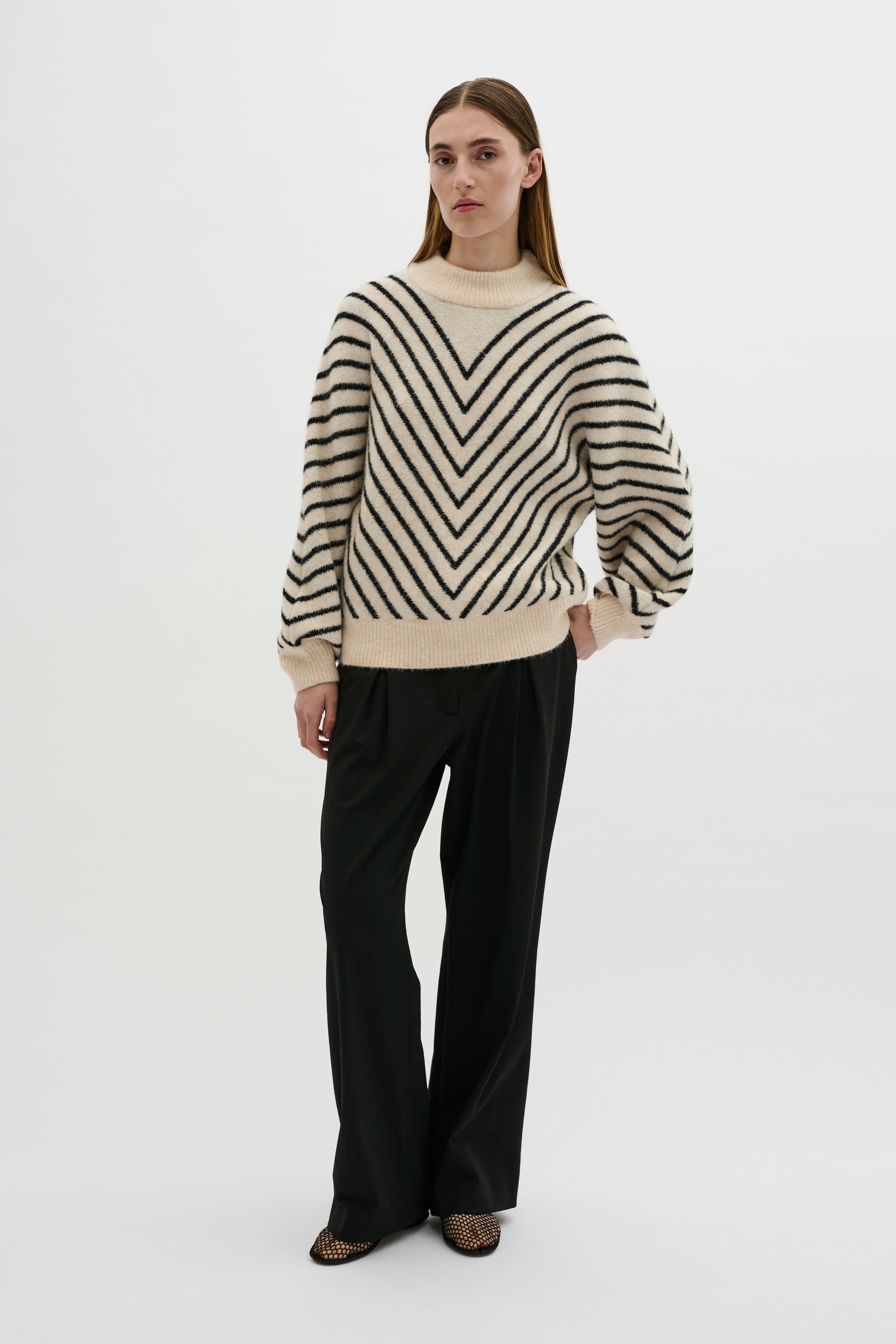 KBTeodora Genser LOOKBOOK FRONT 10105292-110103