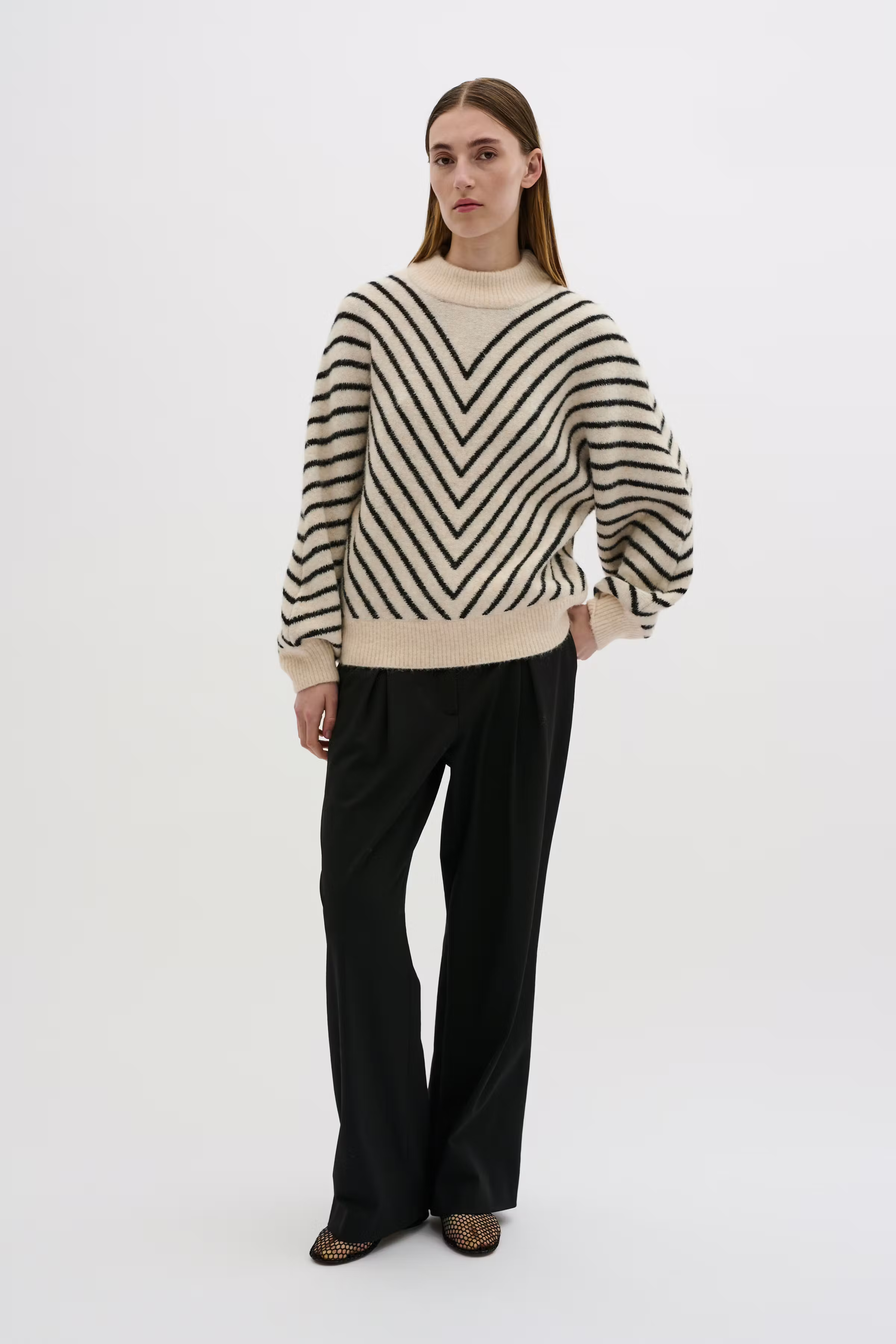 KBTeodora Genser LOOKBOOK FRONT 10105292-110103