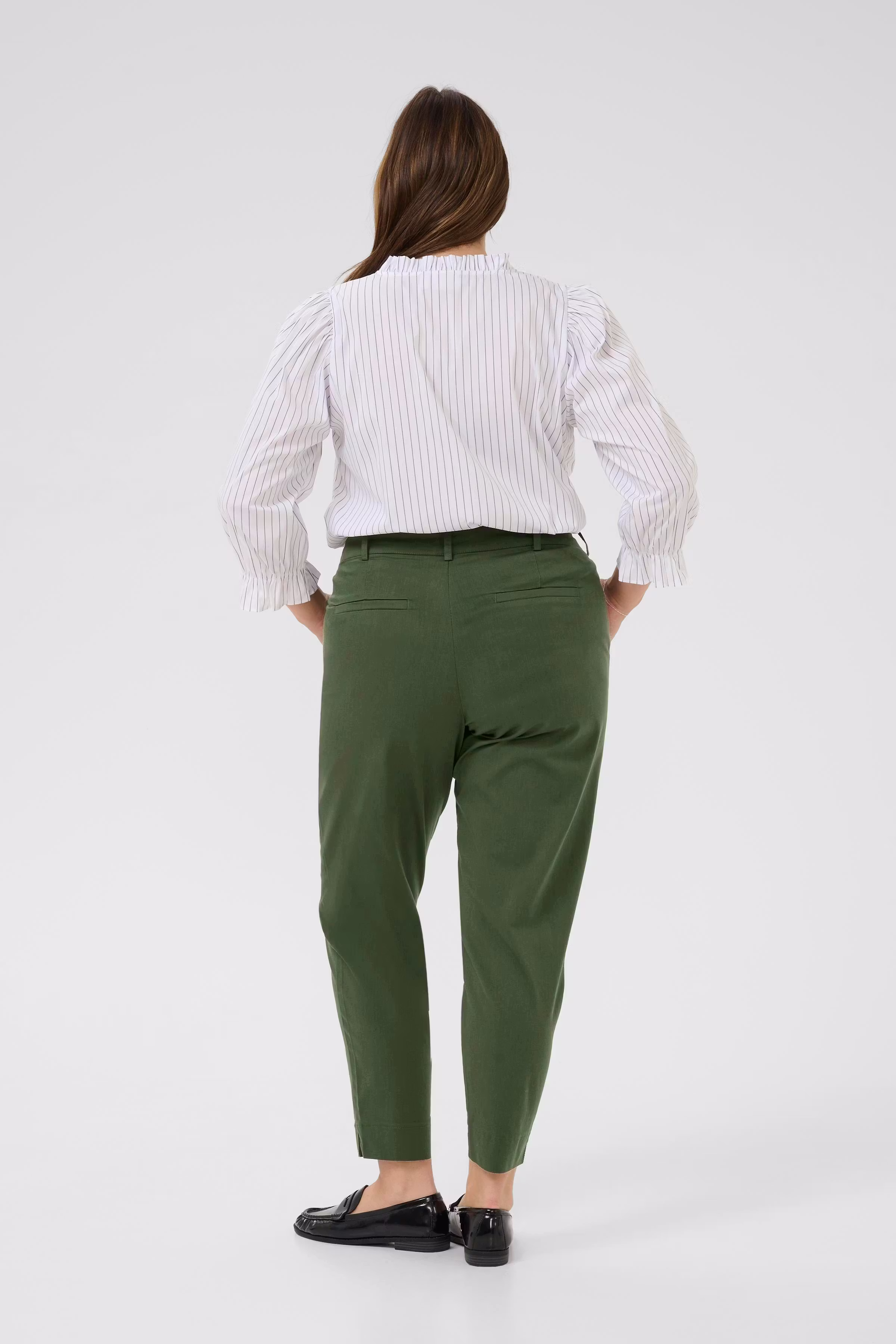 KCleana Hose LOOKBOOK BACK 10581546-190414