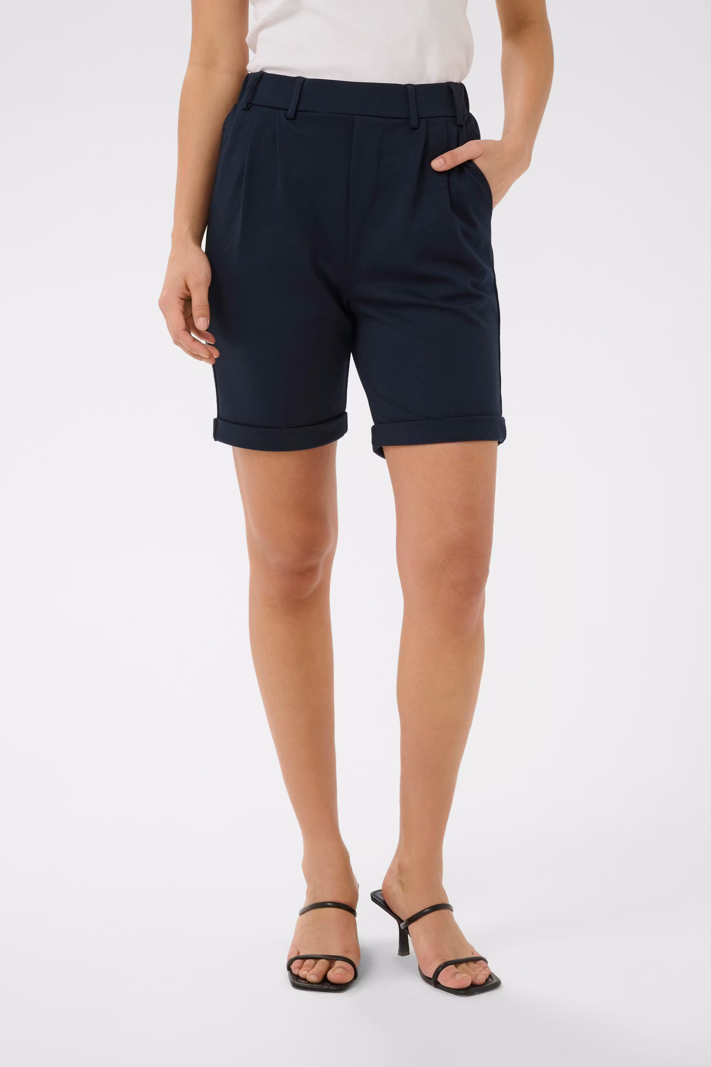 KAjenny Shorts LOOKBOOK FRONT 10508873-194020