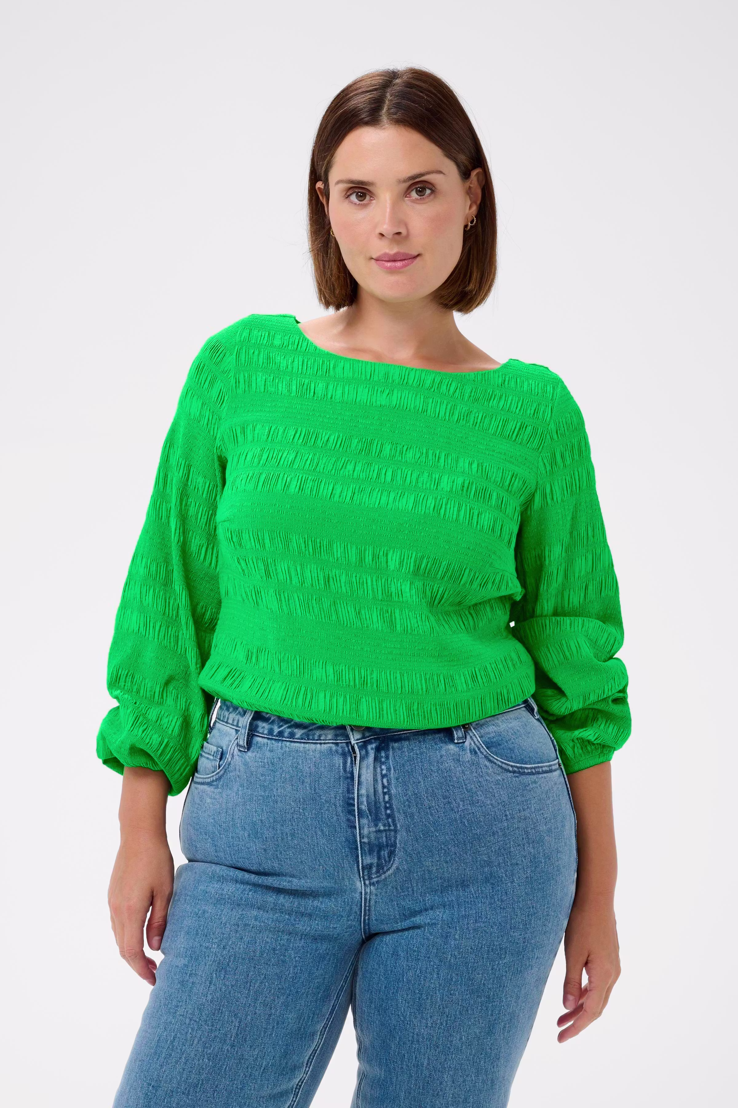 KCjourtney Blouse LOOKBOOK FRONT 10584027-155534
