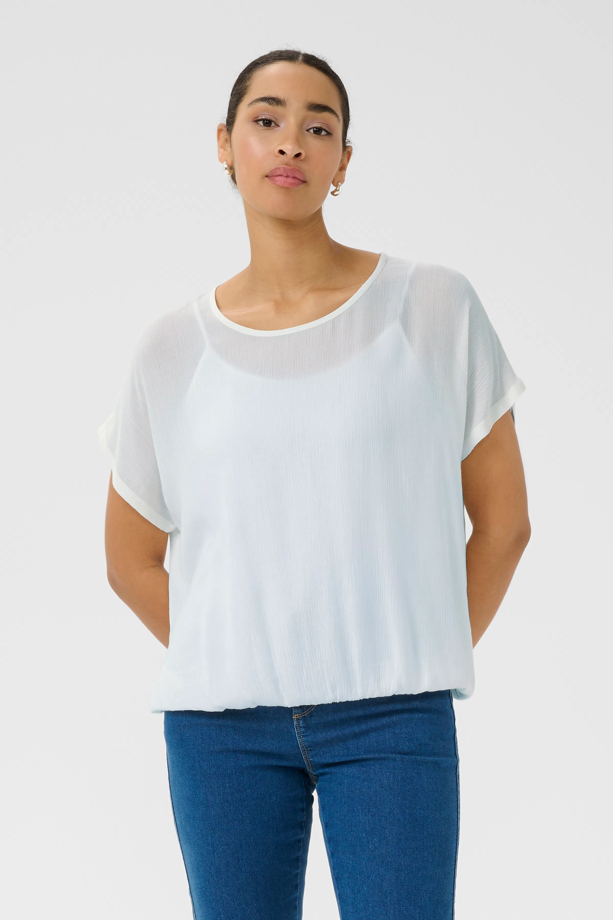 KAamber Bluse LOOKBOOK FRONT 10500781-110602