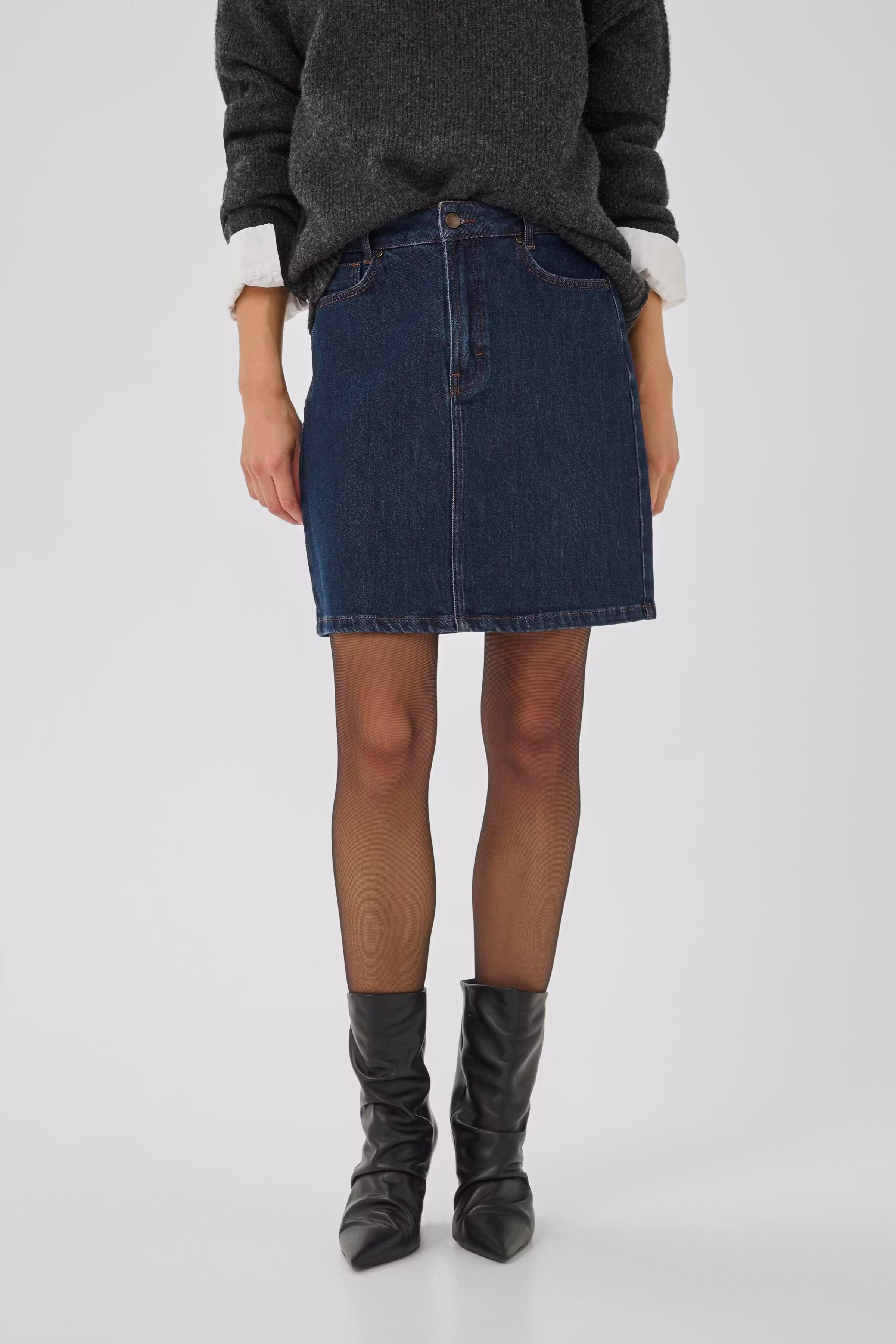 MWCady Skirt LOOKBOOK FRONT 10705269-100067