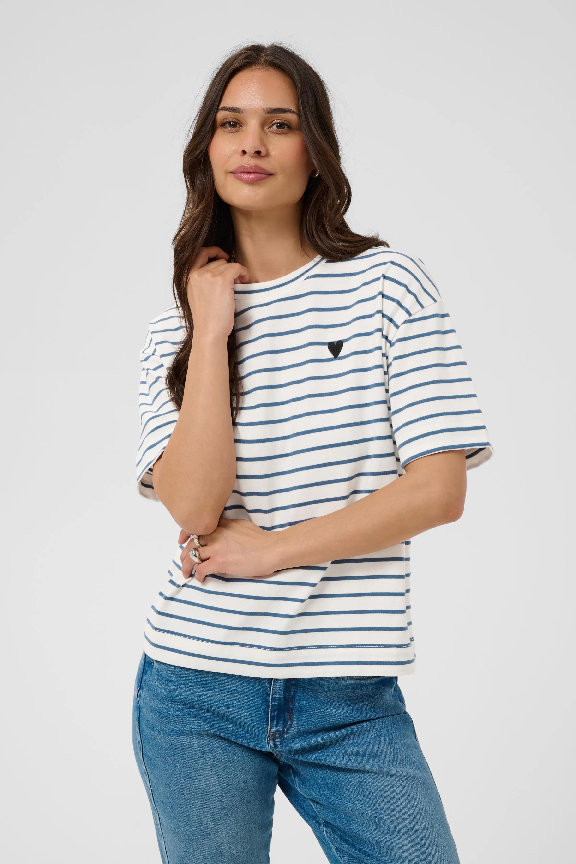 KAminna T-shirt LOOKBOOK FRONT 10513021-1000589