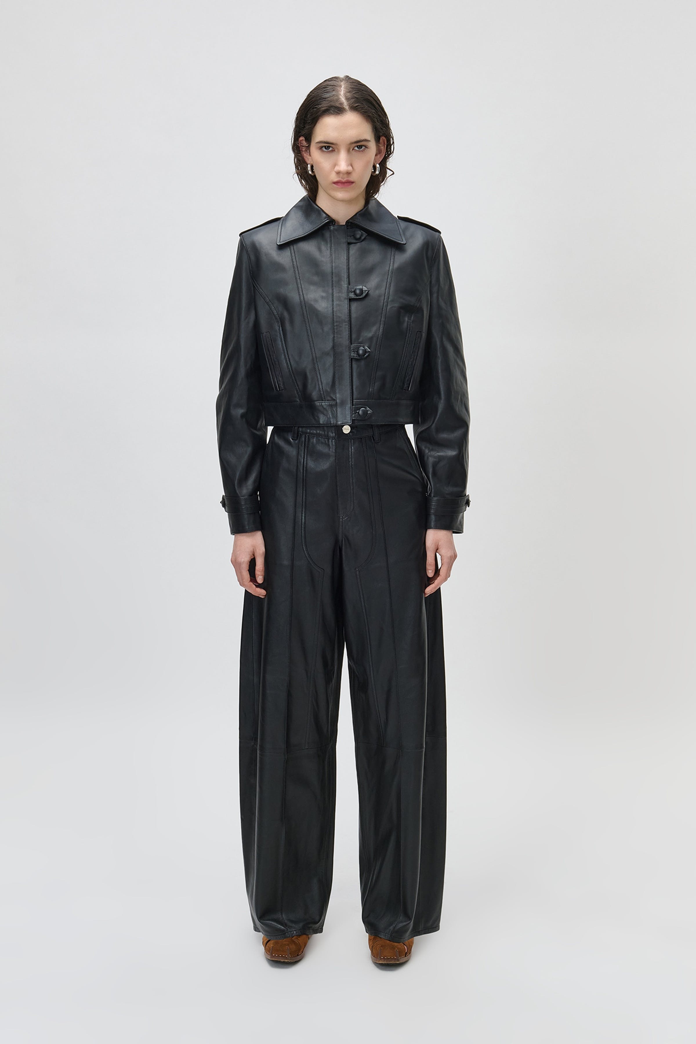 LAUREN JACKE LOOKBOOK FRONT 30600690-BK999