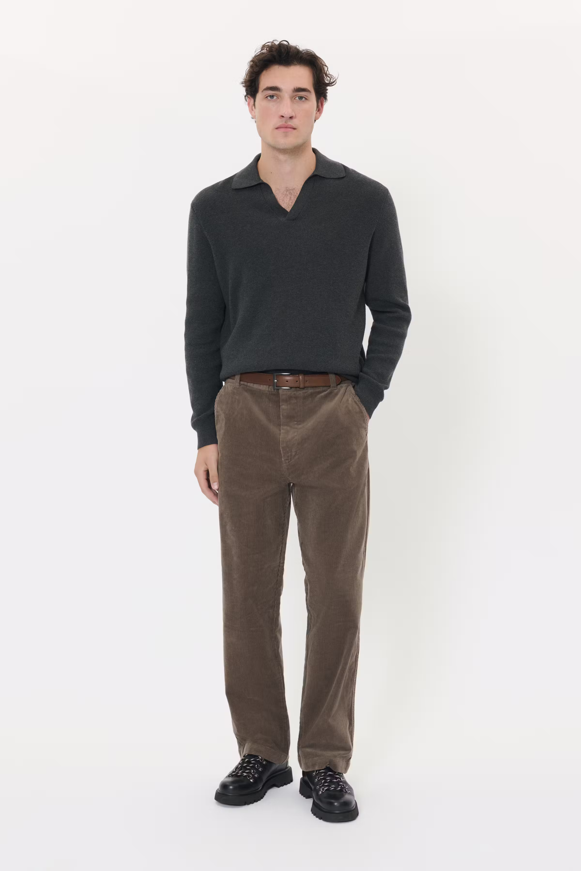 MAChino Hose LOOKBOOK FRONT 30208863-190808