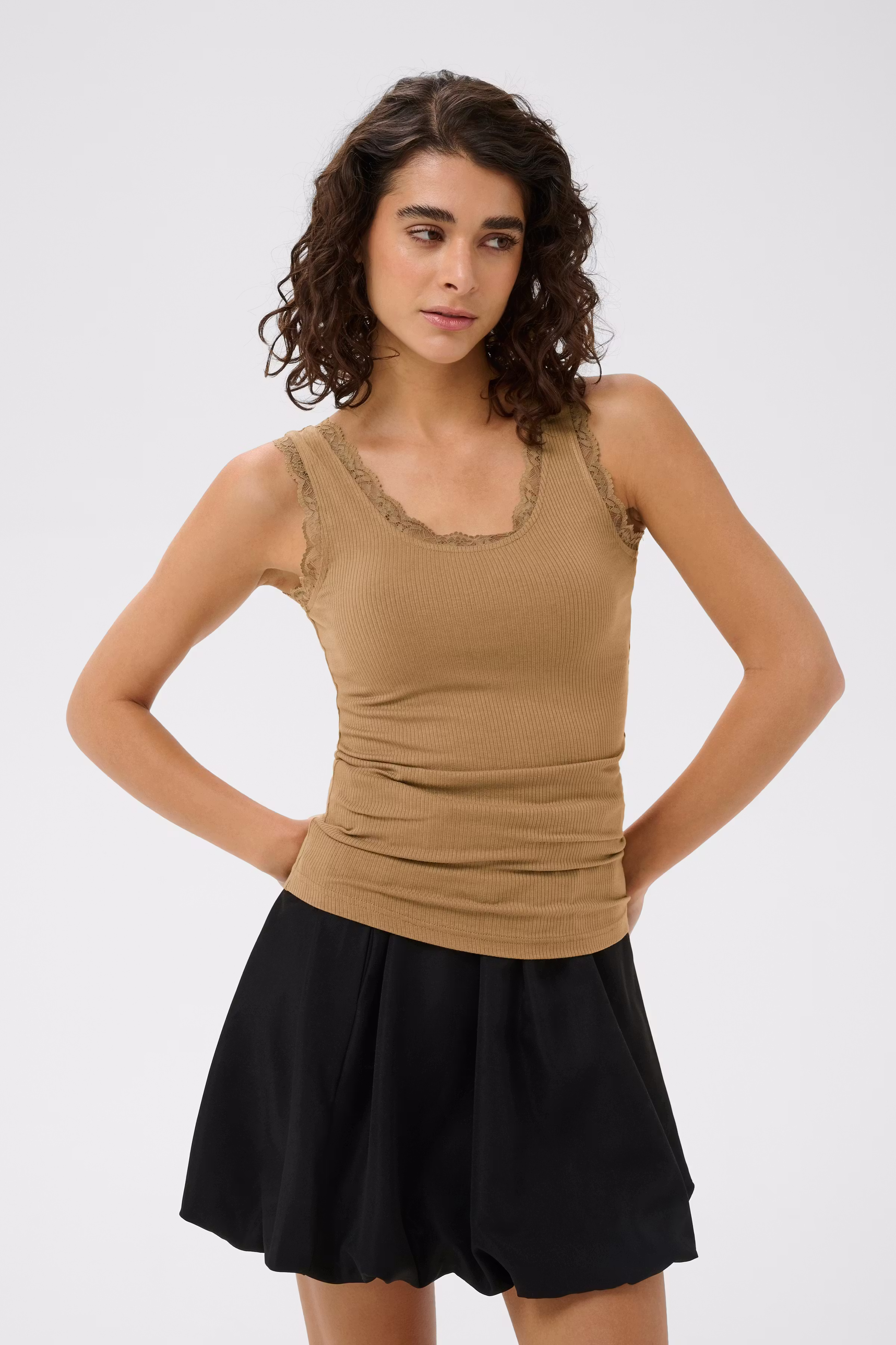 KAomi Top LOOKBOOK FRONT 10510143-171115