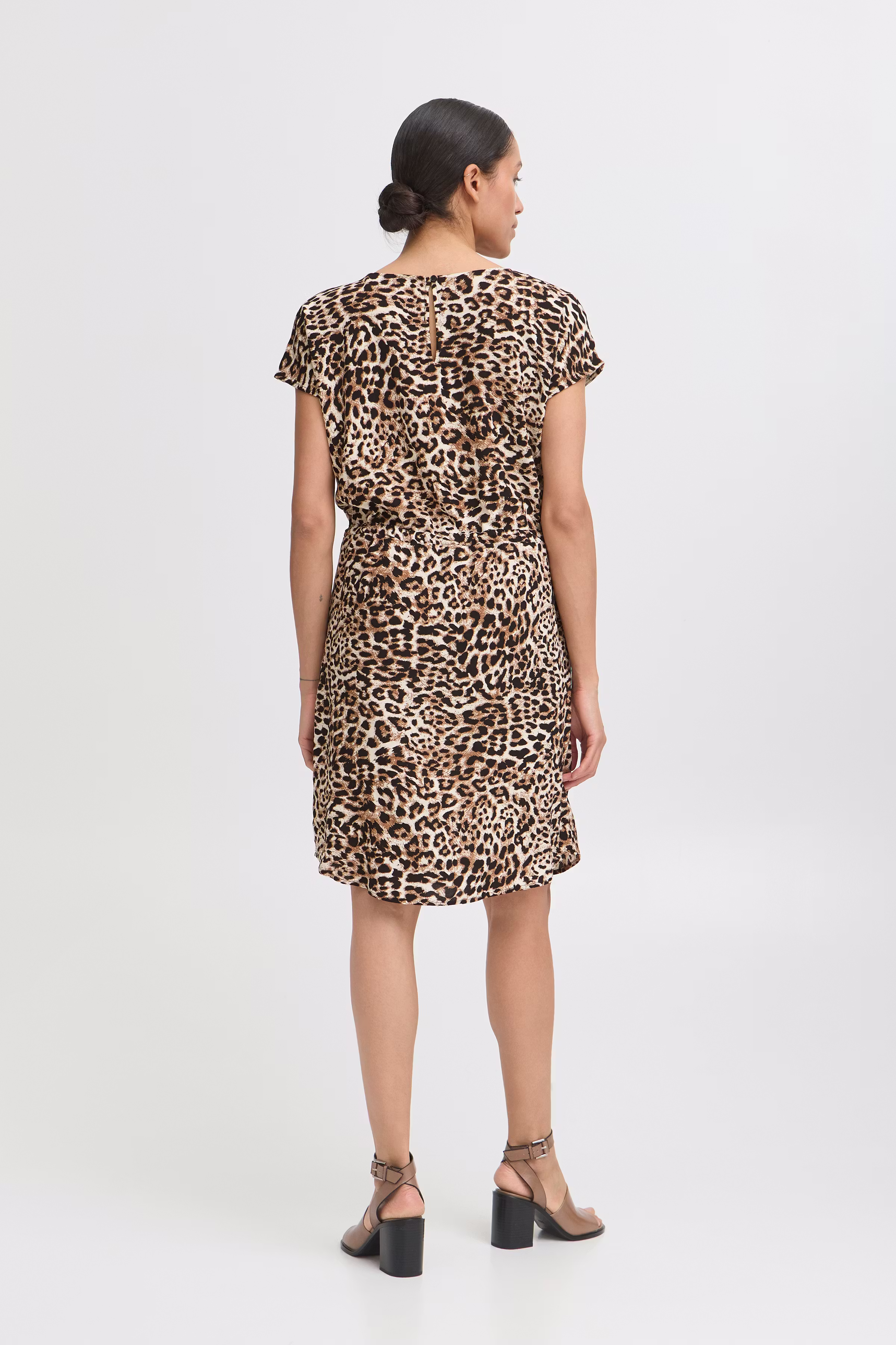 BYMMJOELLA Dress LOOKBOOK BACK 20811226-204522