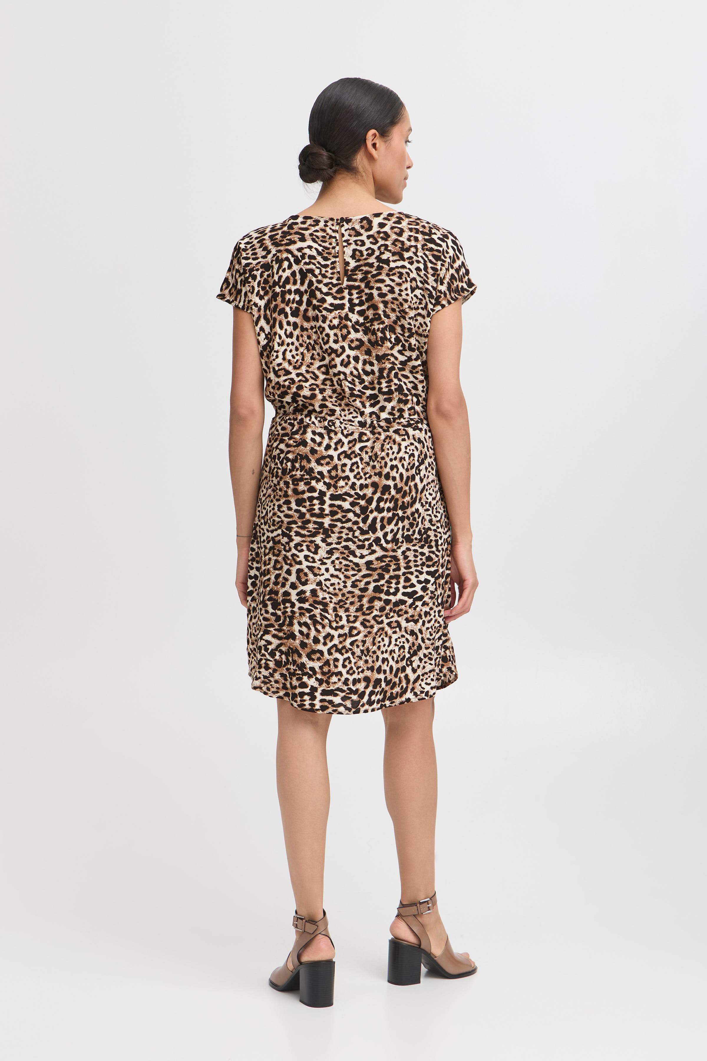 BYMMJOELLA Dress LOOKBOOK BACK 20811226-204522