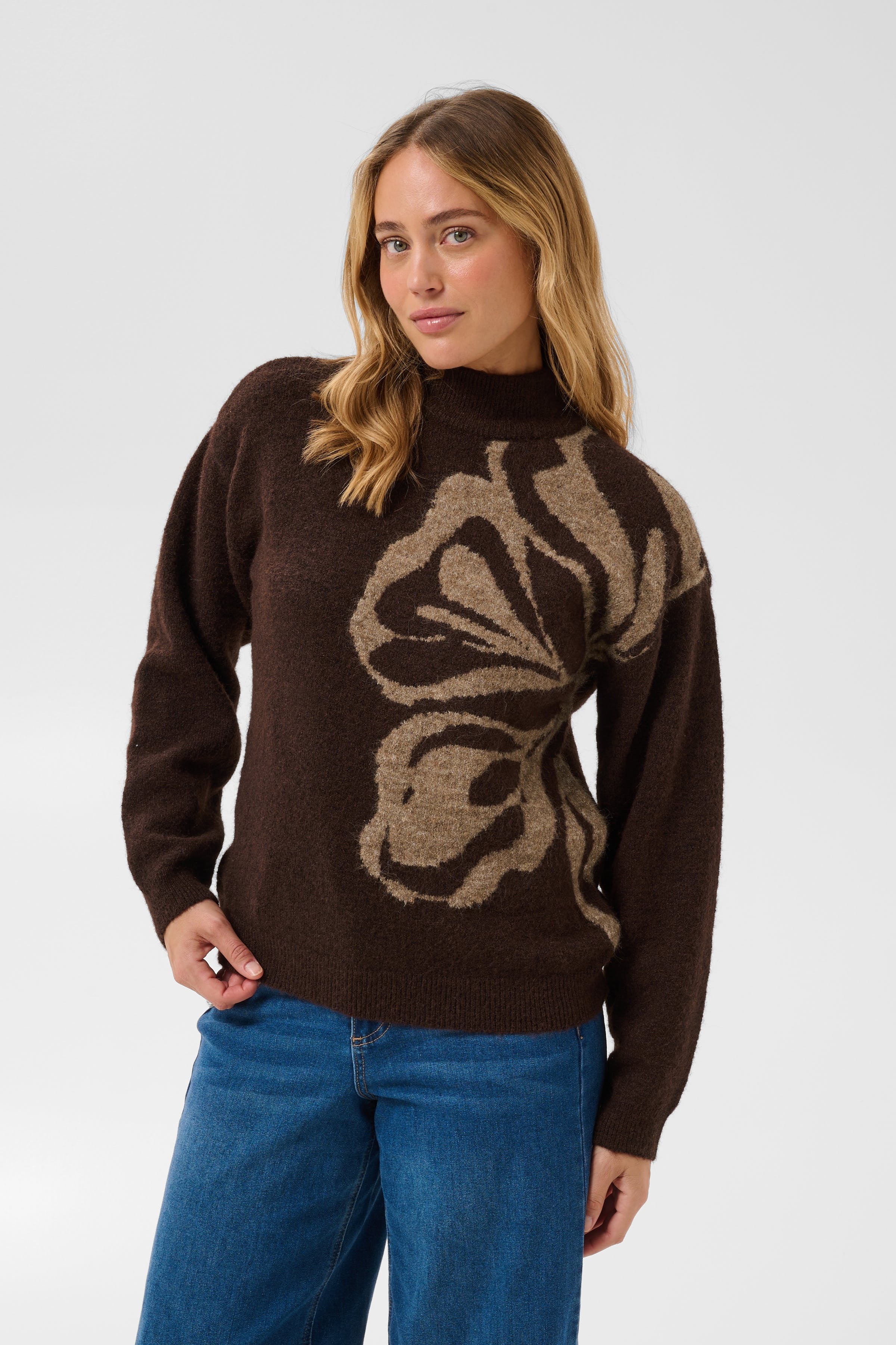 KAkailey Pullover LOOKBOOK FRONT 10513072-1000698