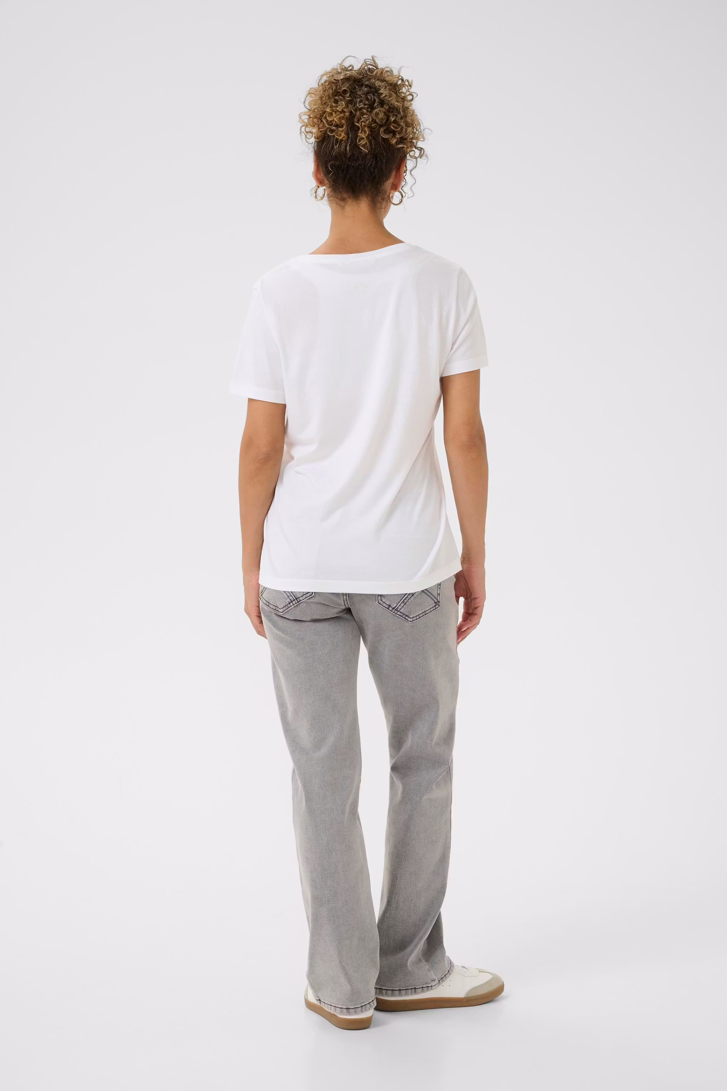 CRnaia v-neck T-shirt

 LOOKBOOK BACK 10604508-60034