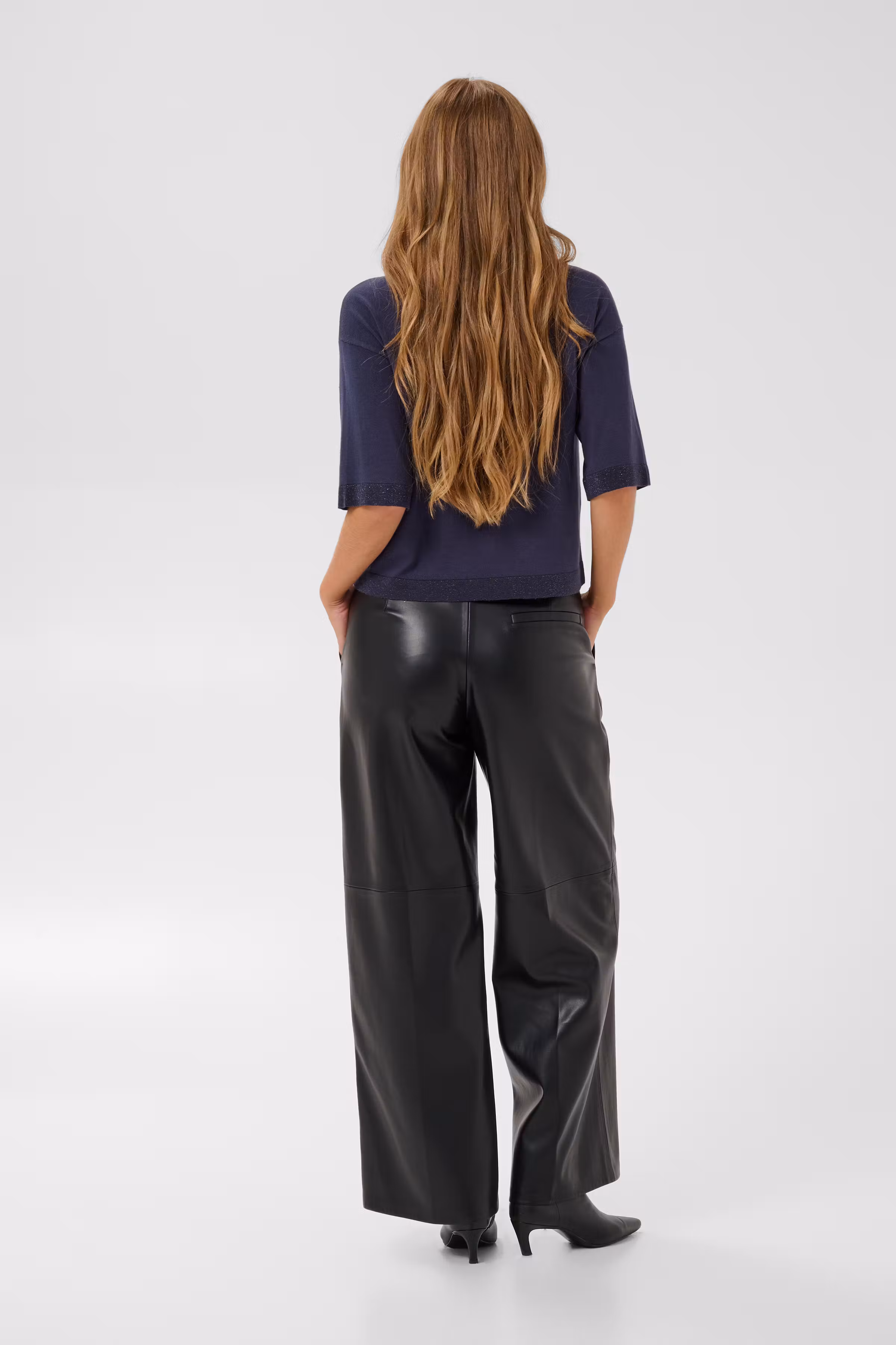 KAlizza Pullover LOOKBOOK BACK 10512662-193927