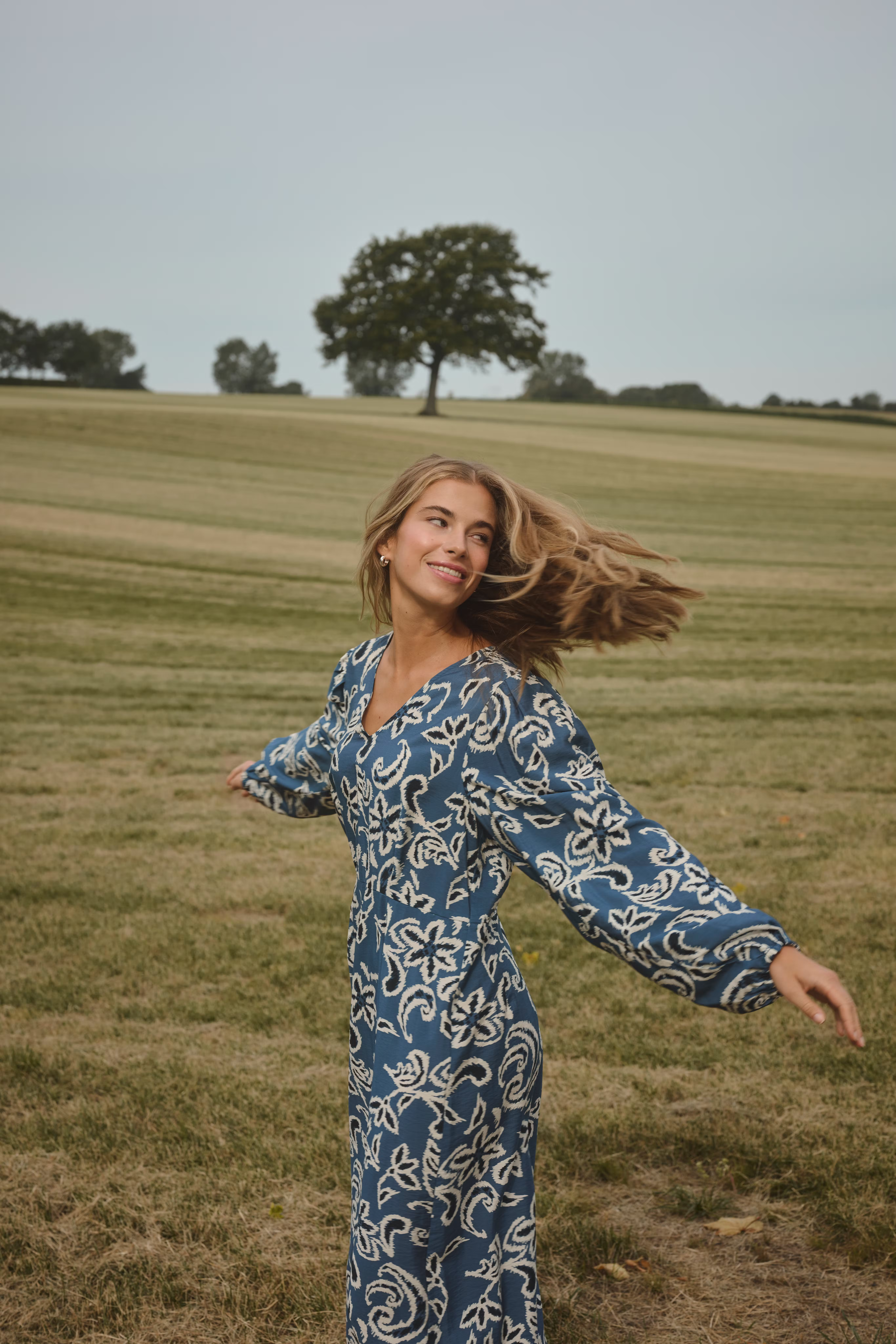 KAdahlia Dress LOCATION NONE 10510572-108221