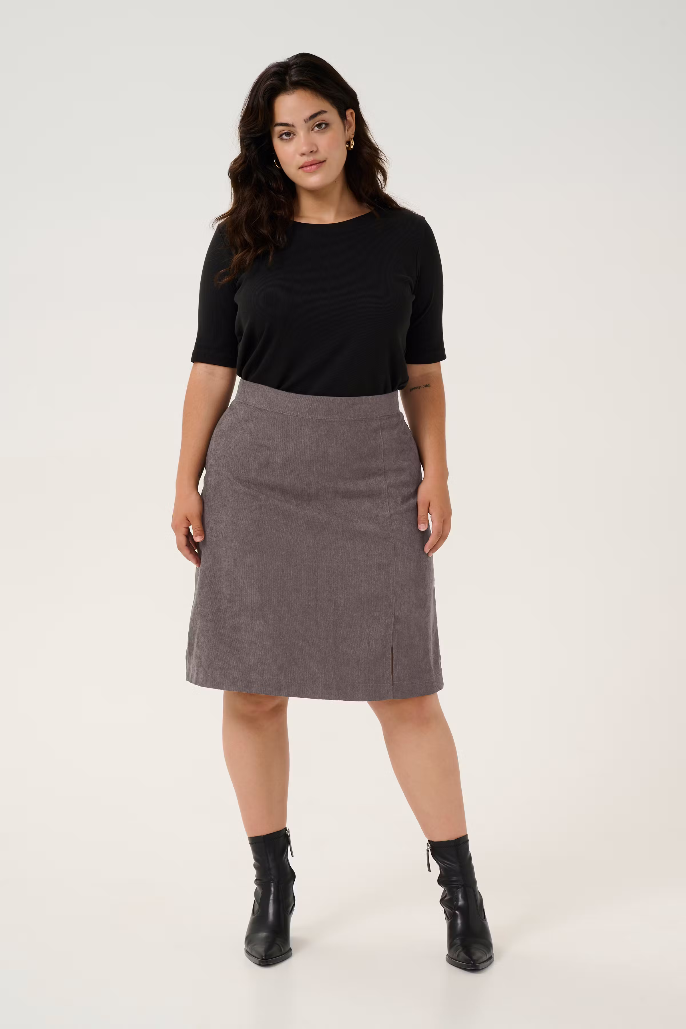 KCverana Rok LOOKBOOK FRONT 10582949-106615
