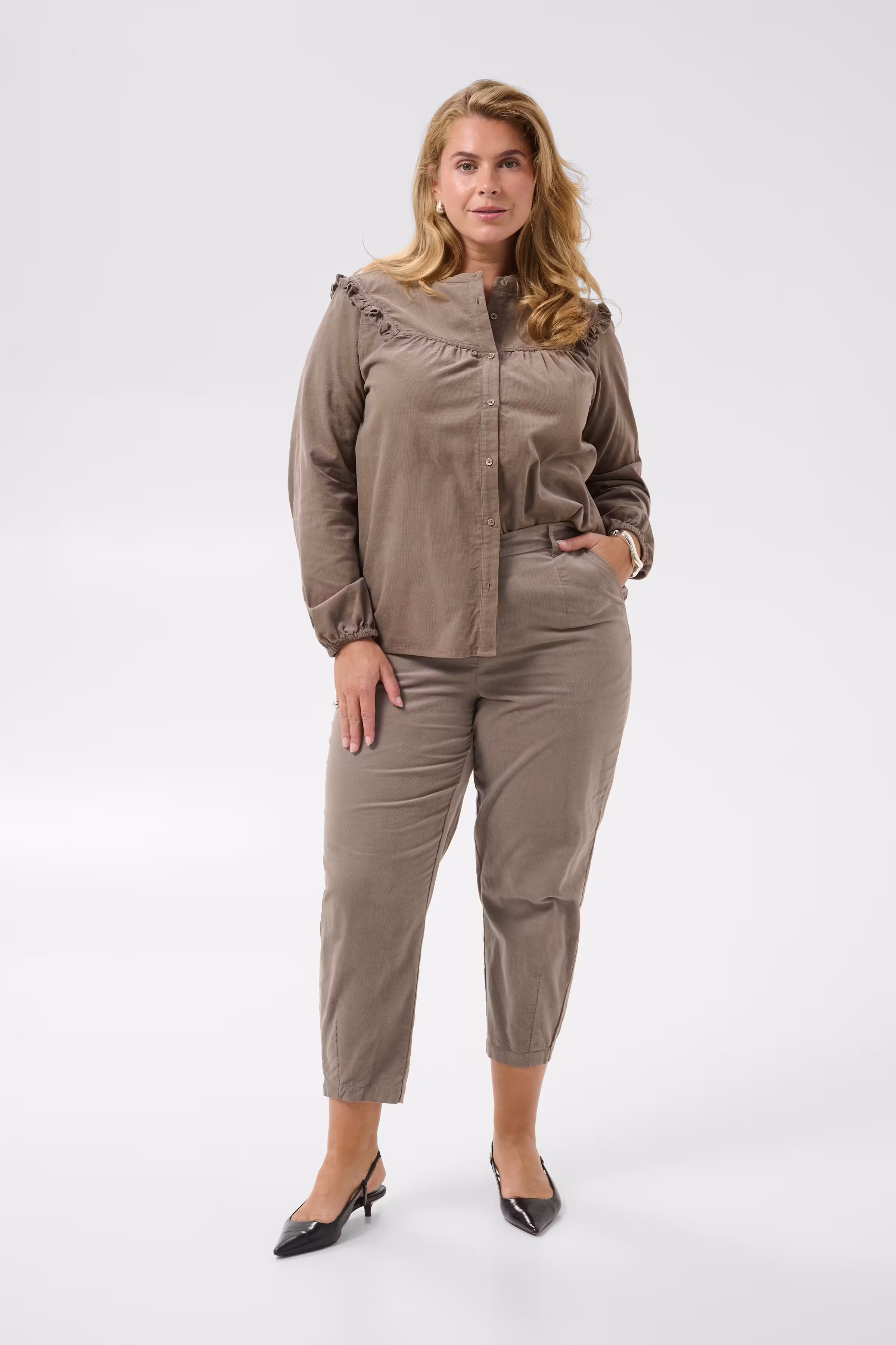 KCfanya Bukser LOOKBOOK FRONT 10584594-171311